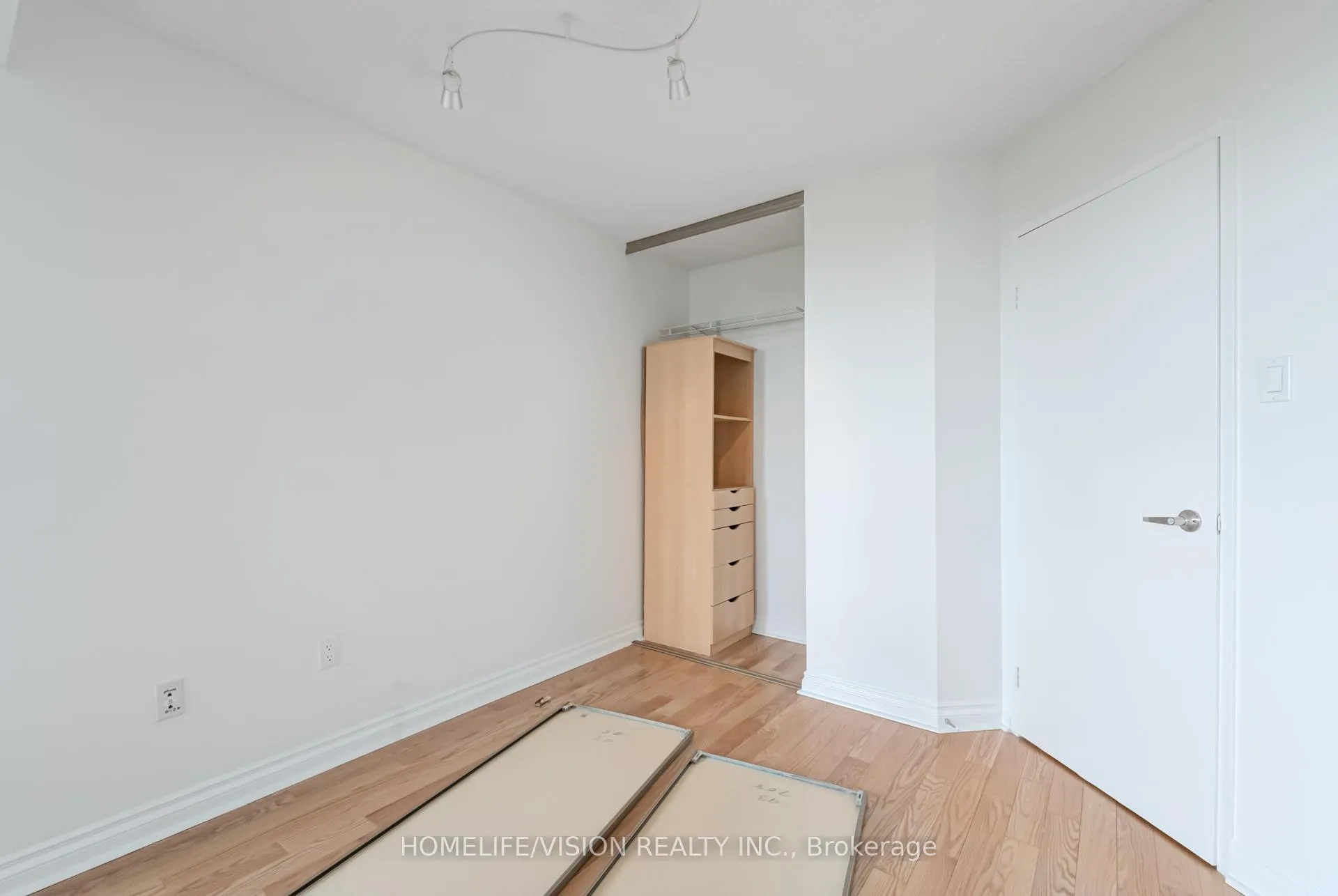 Photo 33 of Unit 708, 7460 Bathurst Street, Vaughan, Brownridge — HOMEH