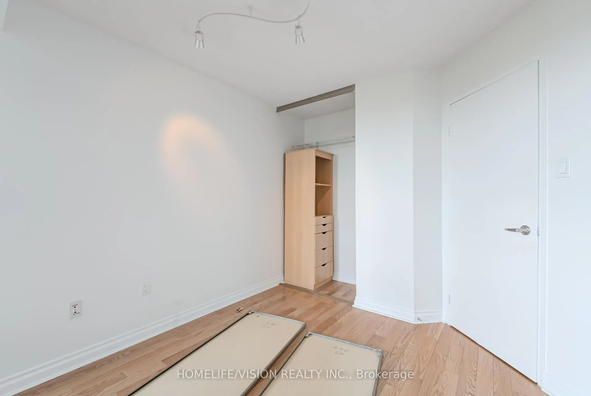 Photo 34 of Unit 708, 7460 Bathurst Street, Vaughan, Brownridge — HOMEH