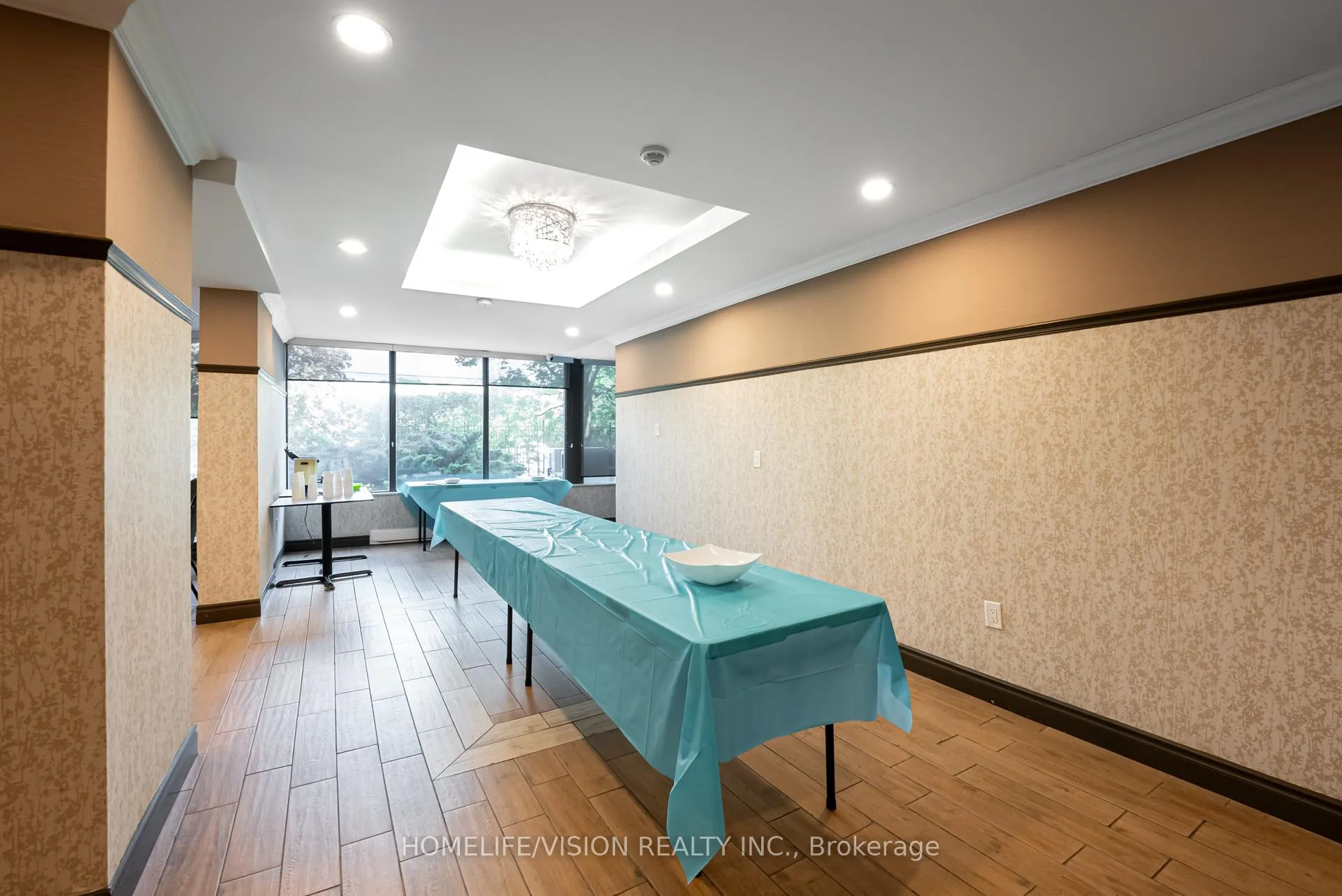 Photo 40 of Unit 708, 7460 Bathurst Street, Vaughan, Brownridge — HOMEH