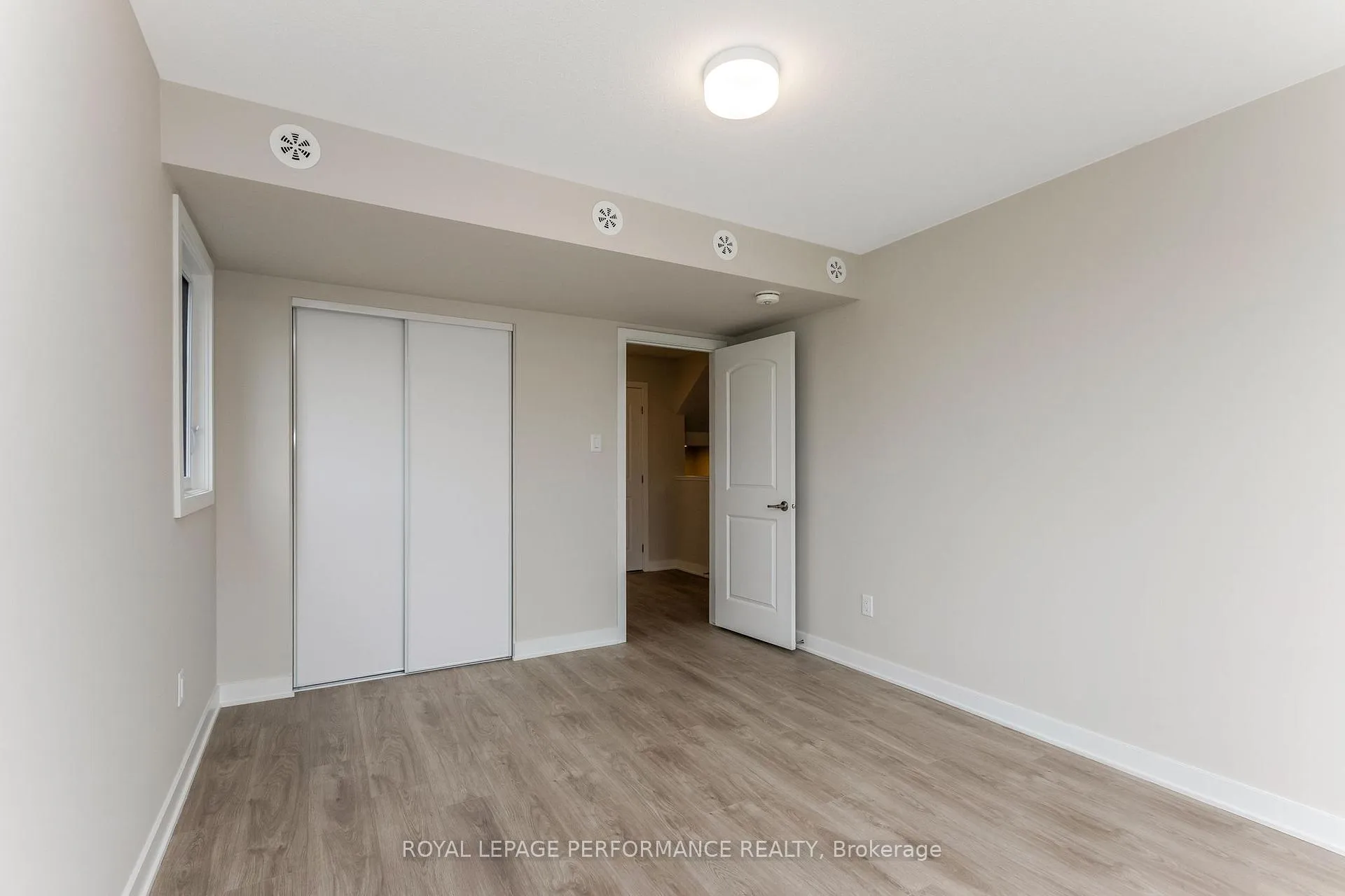 Photo 18 of 318 Mishi Private, Ottawa, CFB Rockcliffe and Area — HOMEH