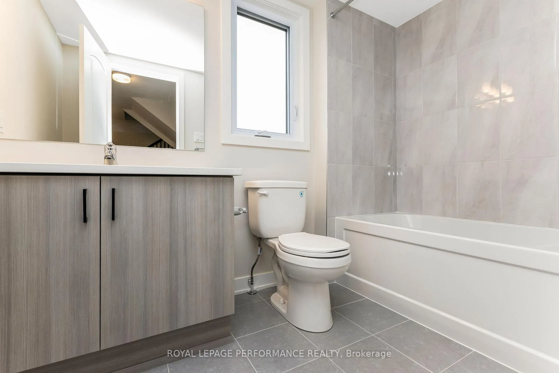 Photo 20 of 318 Mishi Private, Ottawa, CFB Rockcliffe and Area — HOMEH