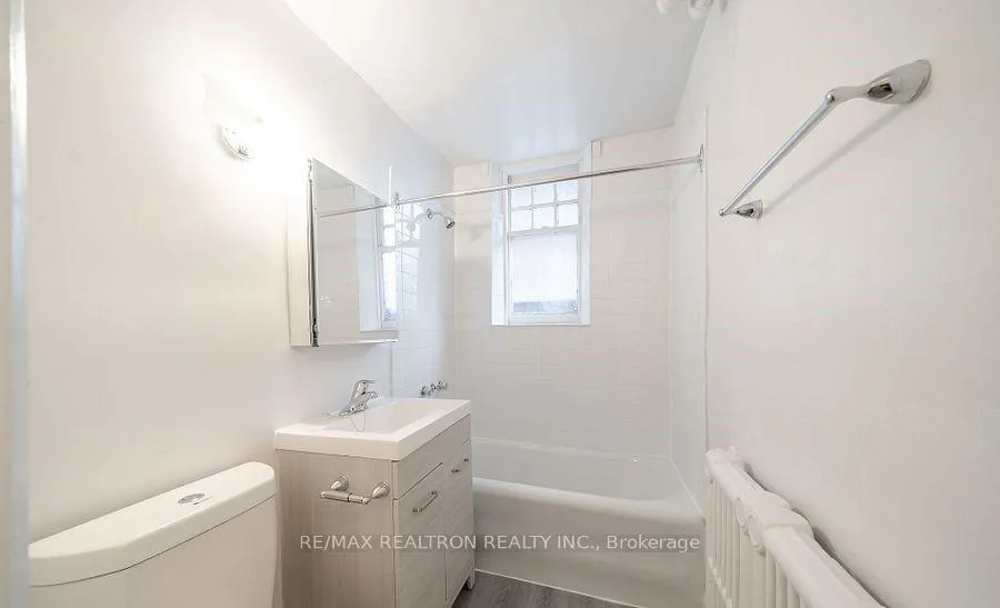 Photo 10 of Unit 64, 8 Kingston Road, Toronto, Woodbine Corridor — HOMEH