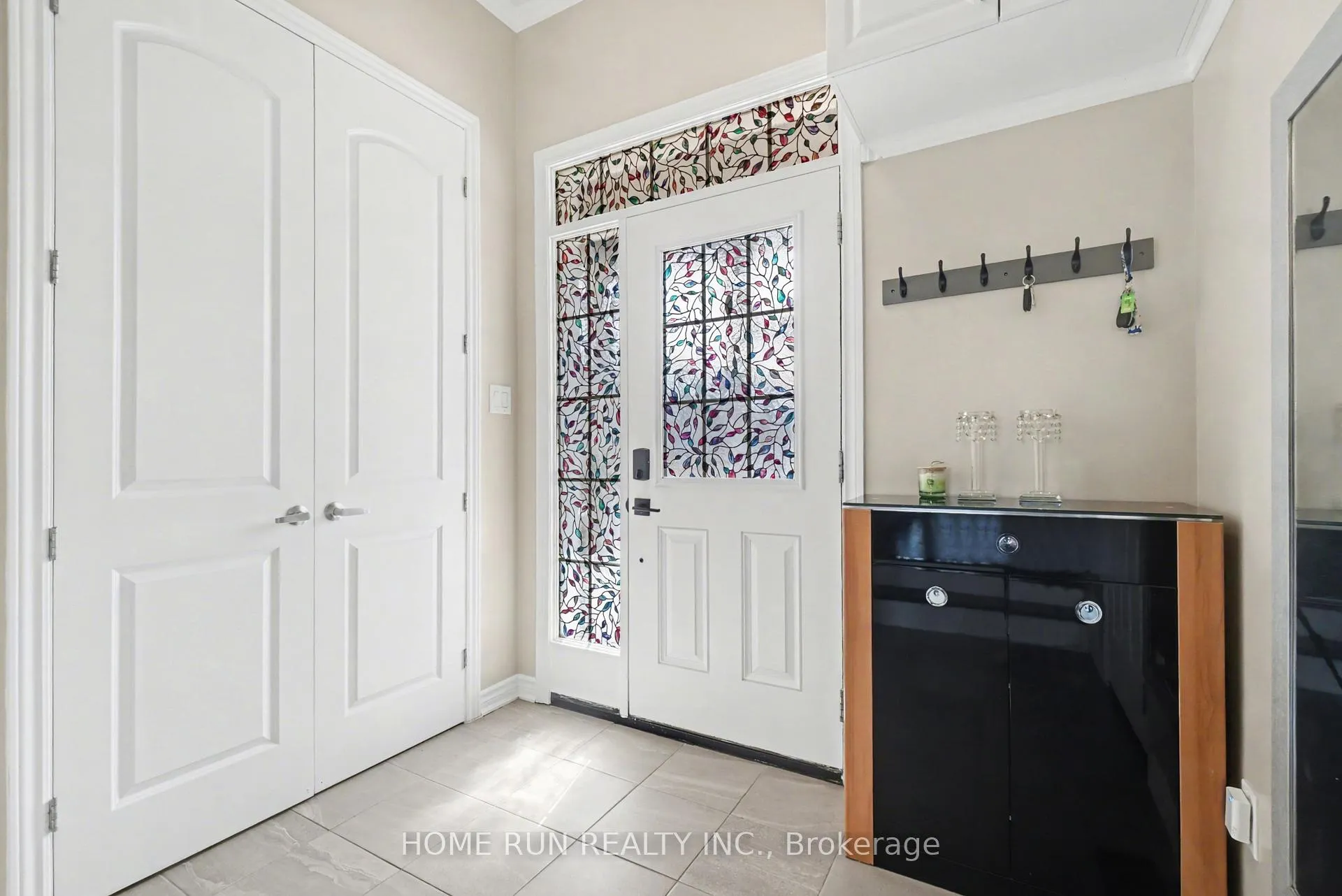 Photo 3 of 111 Mesa Drive, Ottawa, Barrhaven - Half Moon Bay — HOMEH