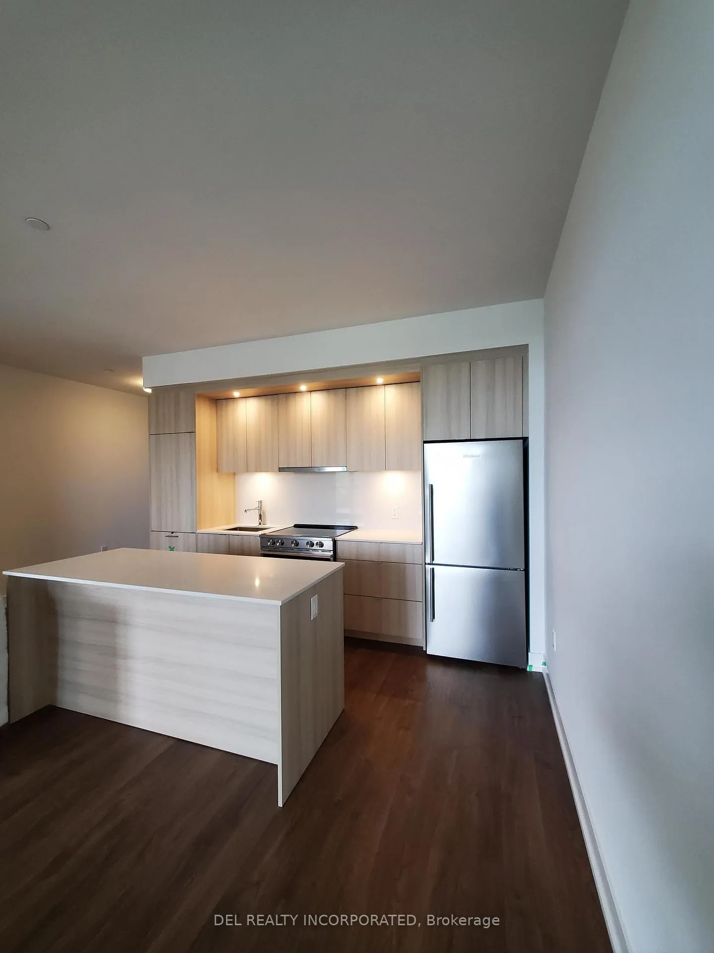 Front of Unit 643, 20 Inn On The Park Drive