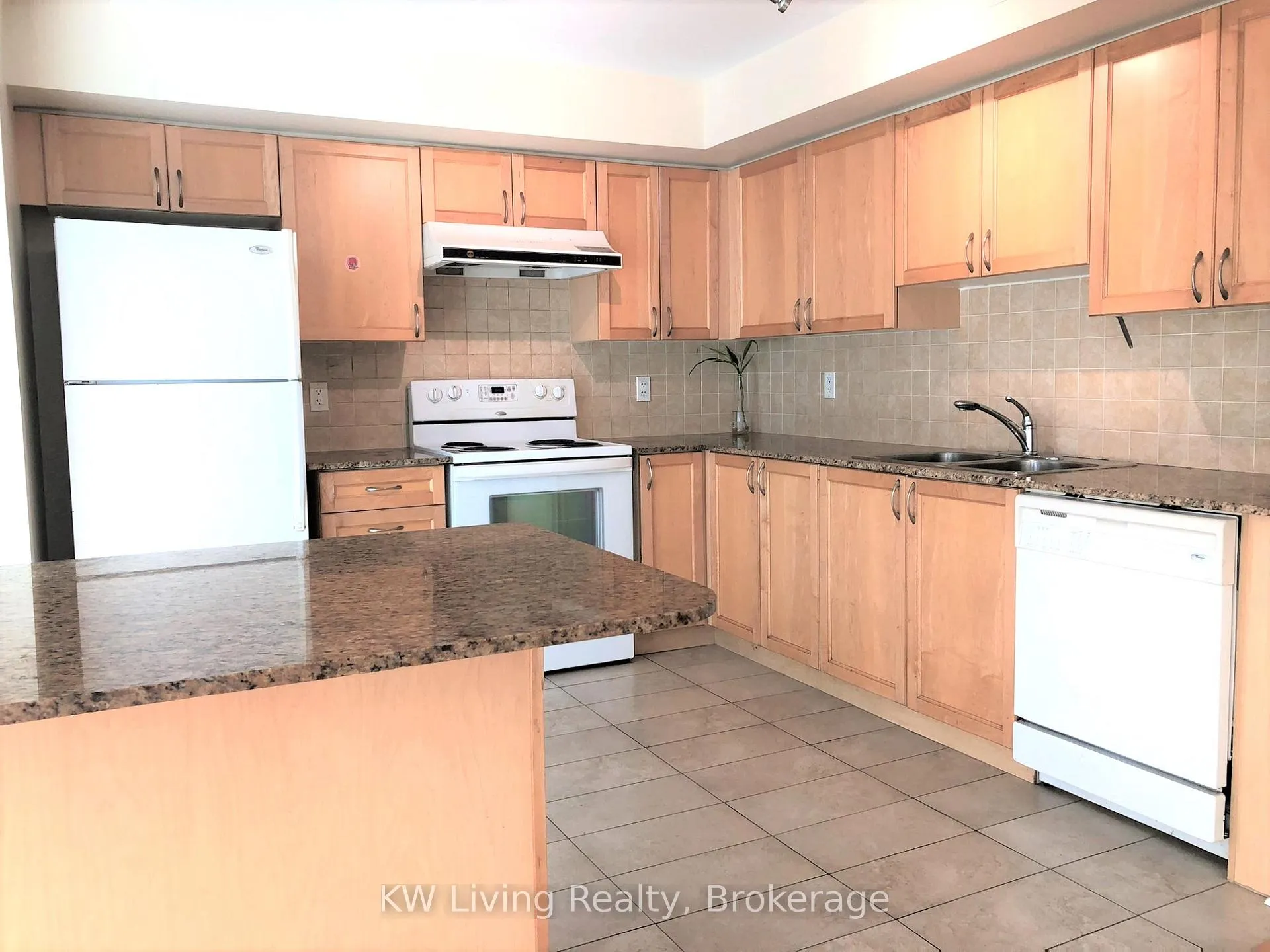 Photo 8 of Unit 205, 75 South Town Centre Boulevard, Markham, Unionville — HOMEH