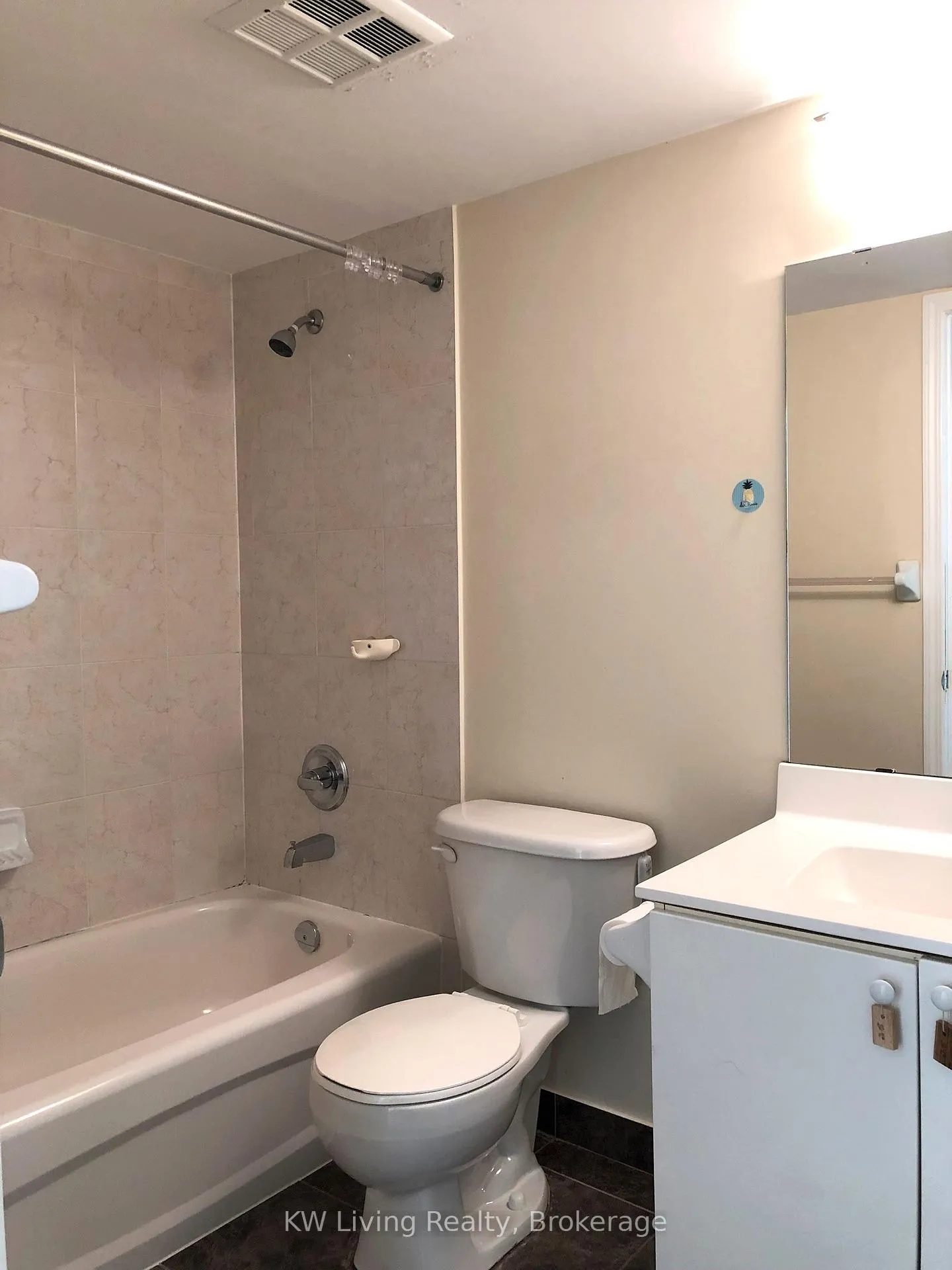 Photo 12 of Unit 205, 75 South Town Centre Boulevard, Markham, Unionville — HOMEH