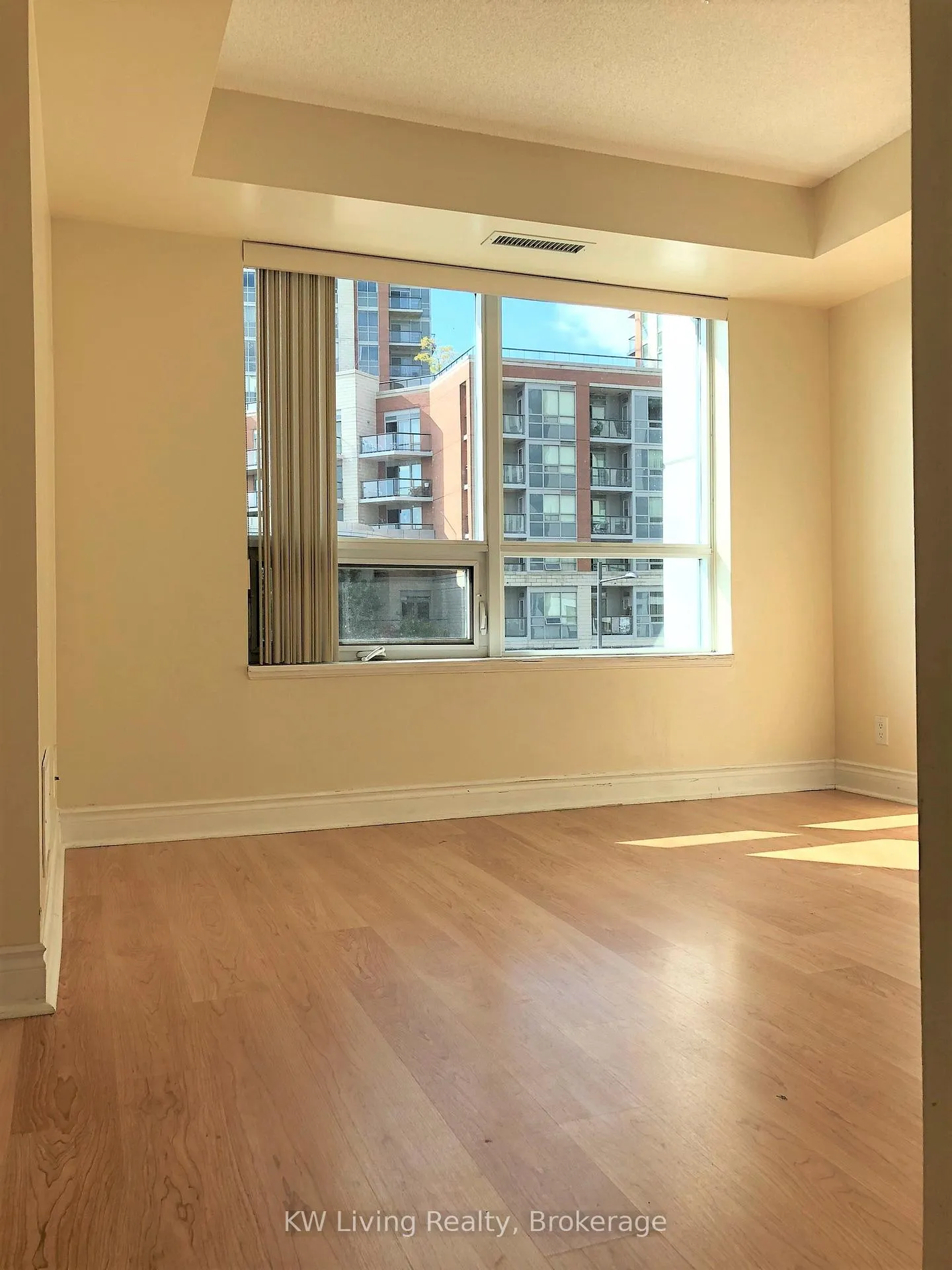 Photo 13 of Unit 205, 75 South Town Centre Boulevard, Markham, Unionville — HOMEH