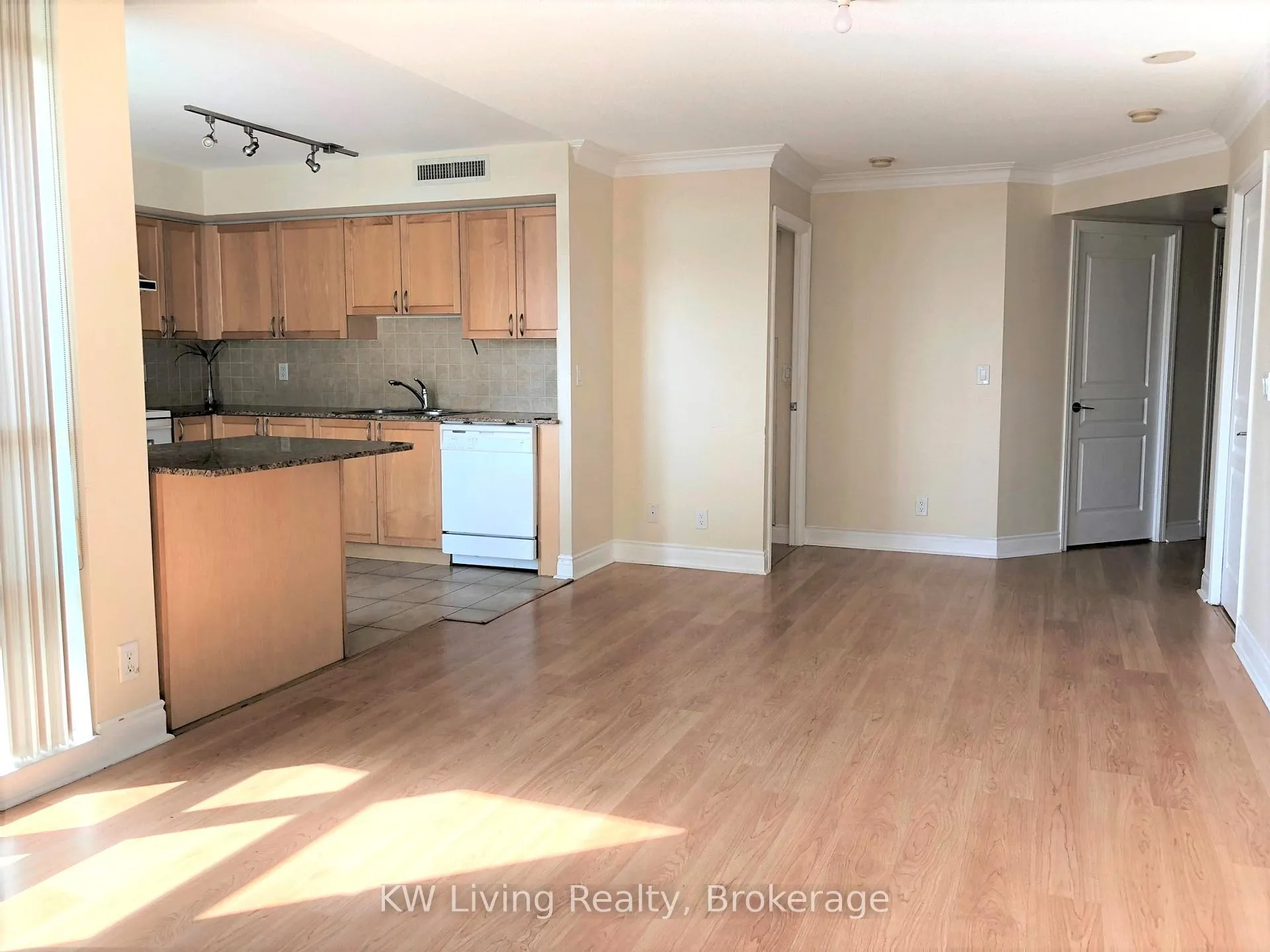 Photo 15 of Unit 205, 75 South Town Centre Boulevard, Markham, Unionville — HOMEH