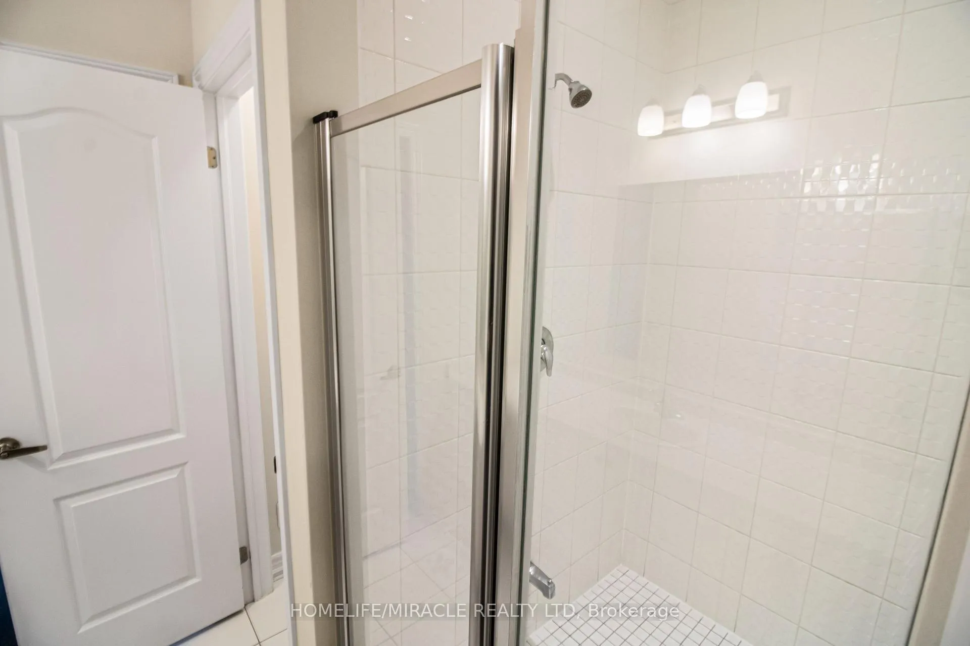 Photo 15 of 63 Lipscott Drive, Caledon, Rural Caledon — HOMEH