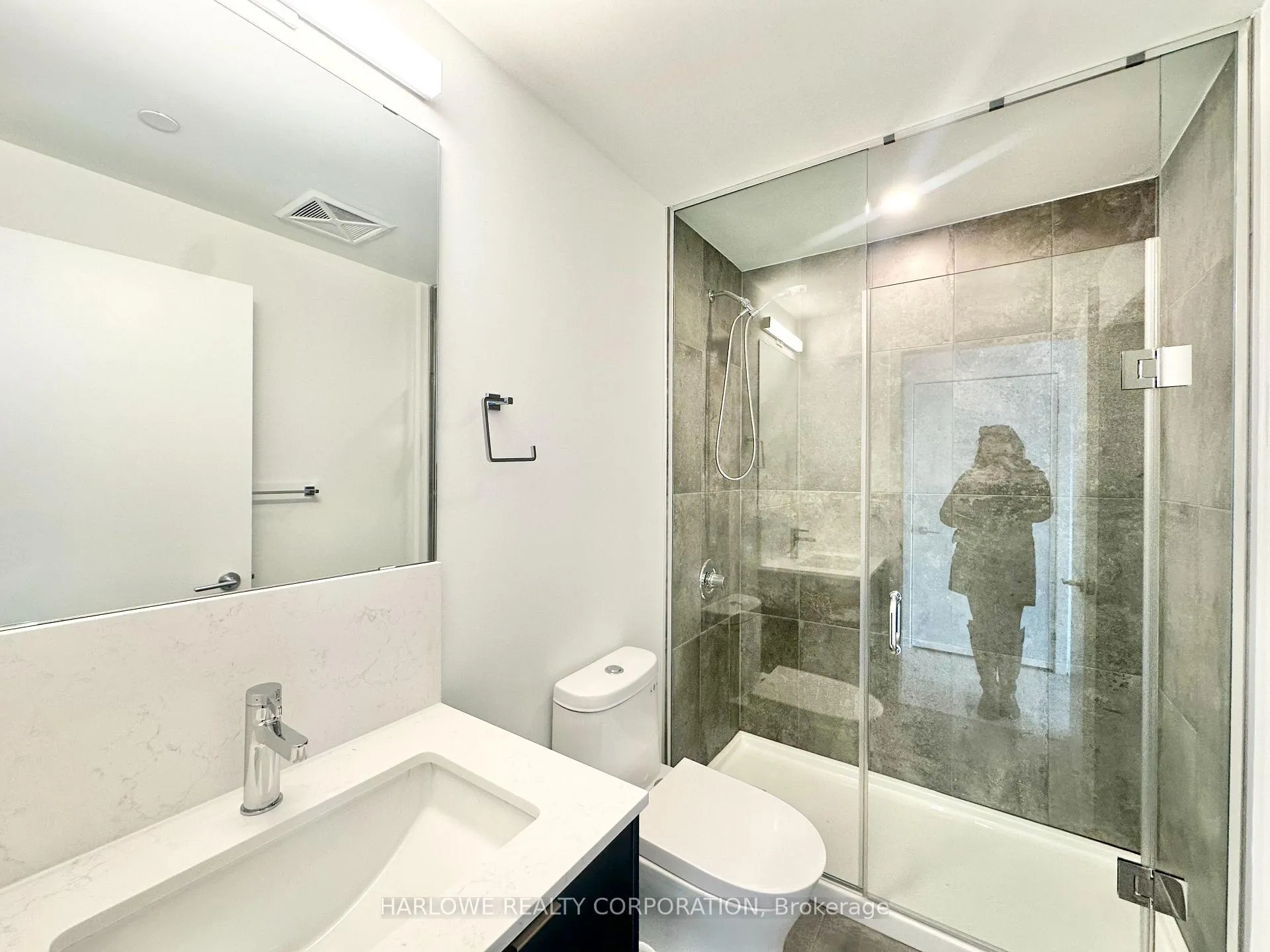Photo 9 of Unit 434 D, 1614 Charles Street, Whitby, Port Whitby — HOMEH