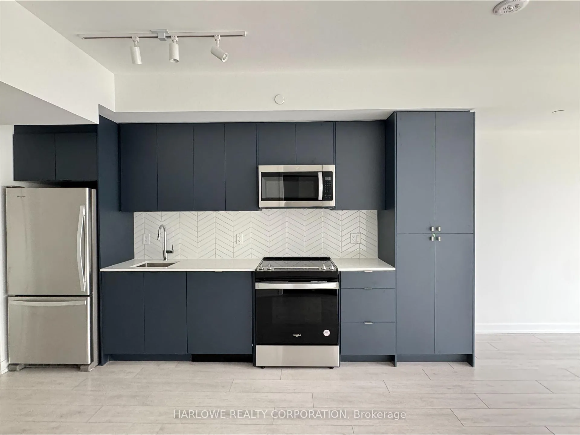 Photo 3 of Unit 439 D, 1614 Charles Street, Whitby, Port Whitby — HOMEH