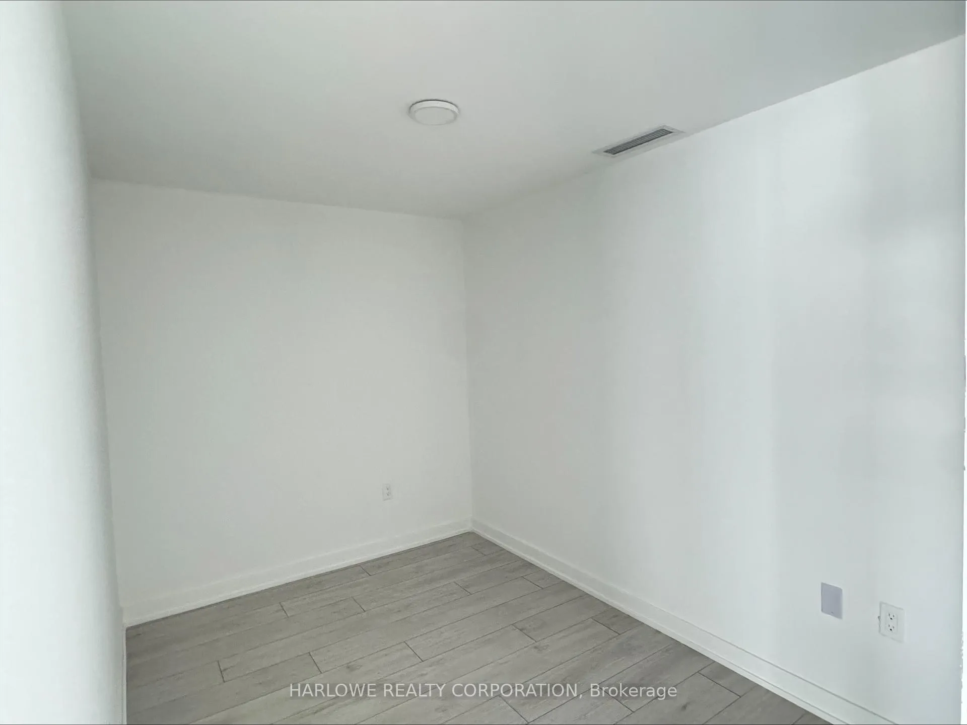 Photo 5 of Unit 439 D, 1614 Charles Street, Whitby, Port Whitby — HOMEH