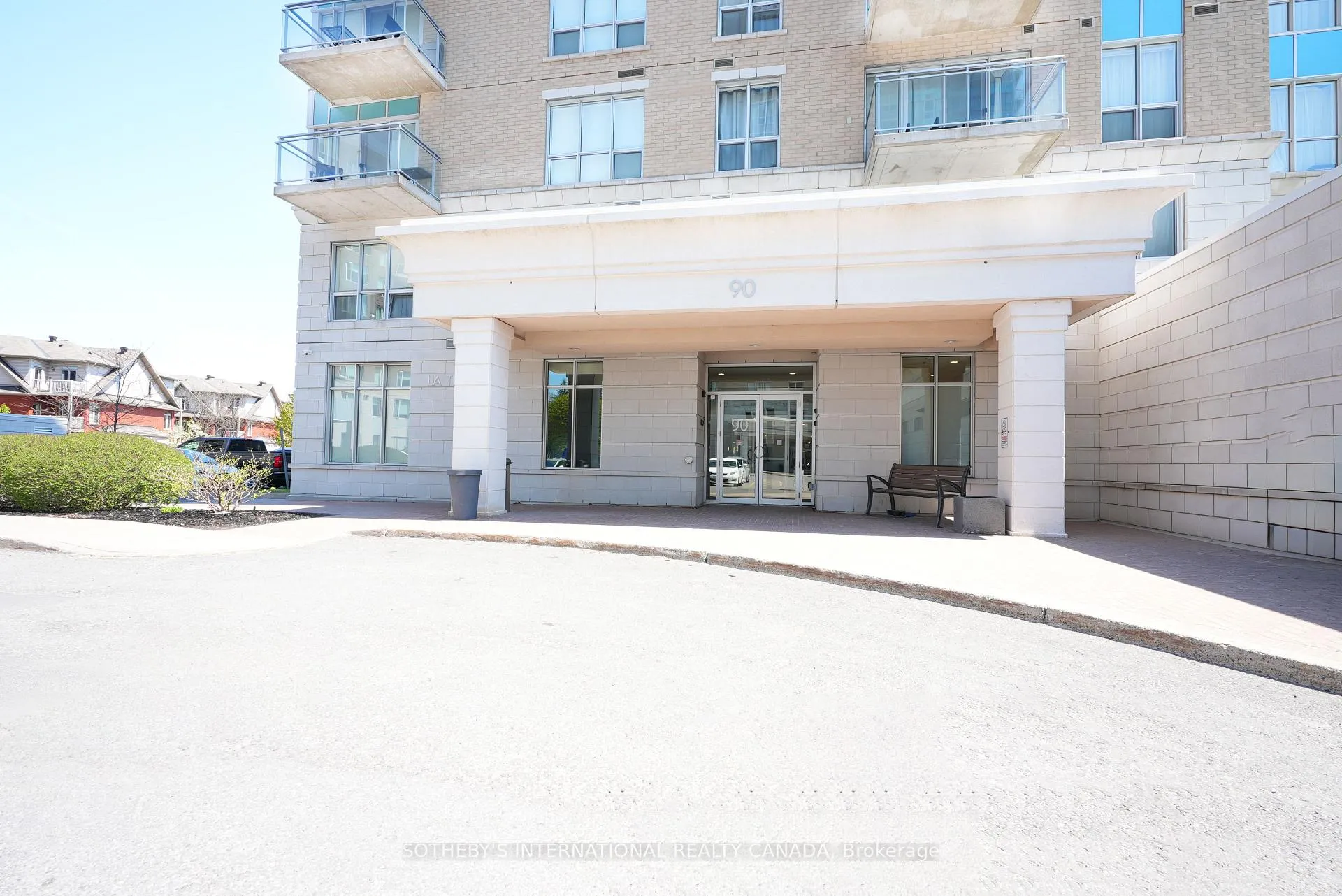 Photo 3 of Unit 709, 90 Landry Street, Ottawa, Vanier — HOMEH
