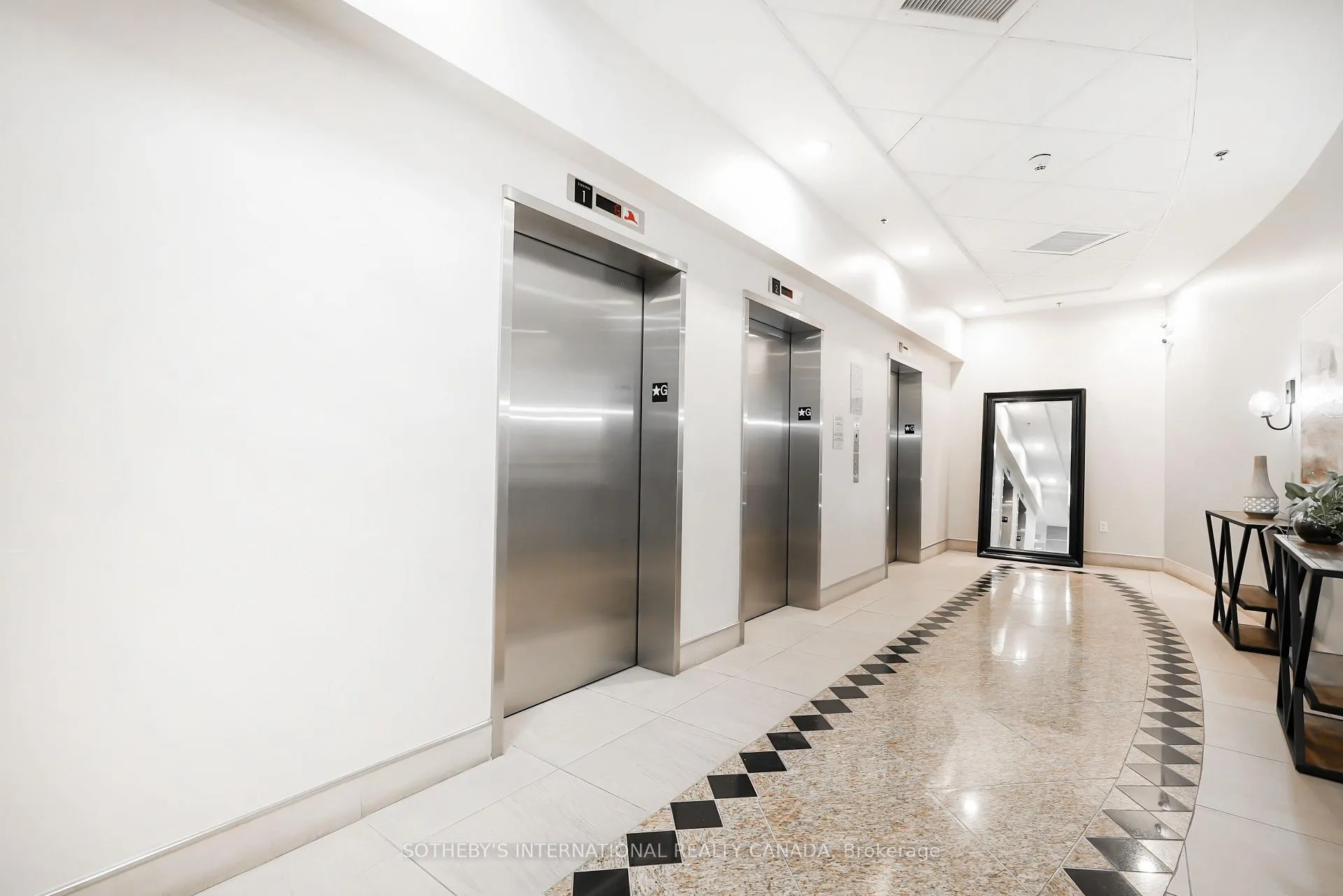 Photo 6 of Unit 709, 90 Landry Street, Ottawa, Vanier — HOMEH