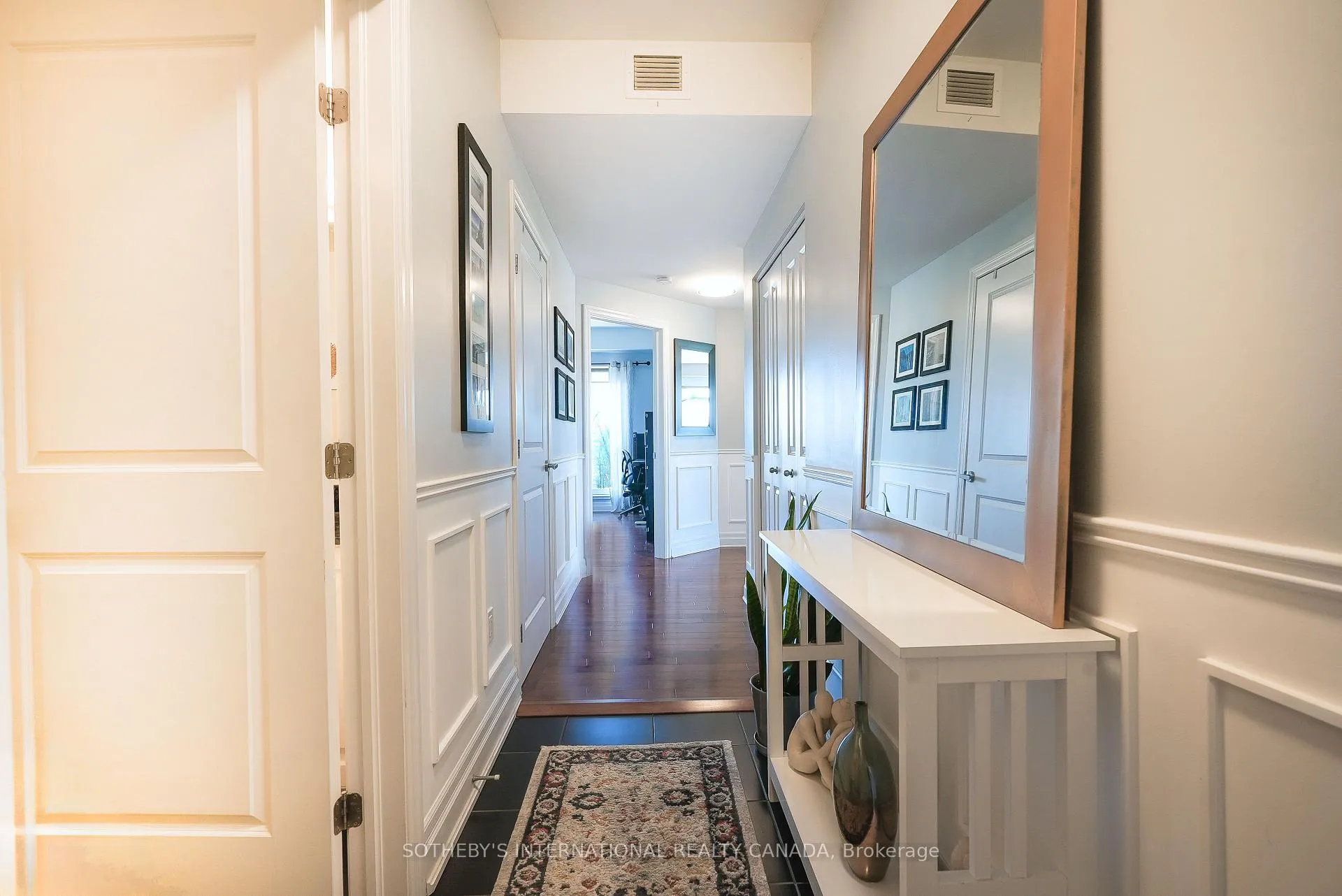 Photo 13 of Unit 709, 90 Landry Street, Ottawa, Vanier — HOMEH