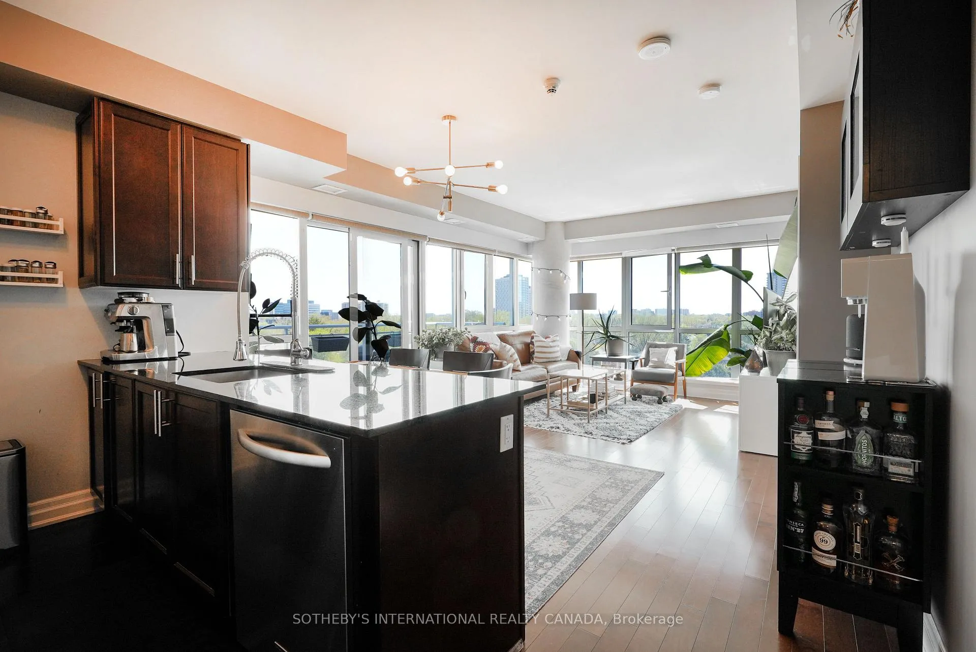Photo 15 of Unit 709, 90 Landry Street, Ottawa, Vanier — HOMEH