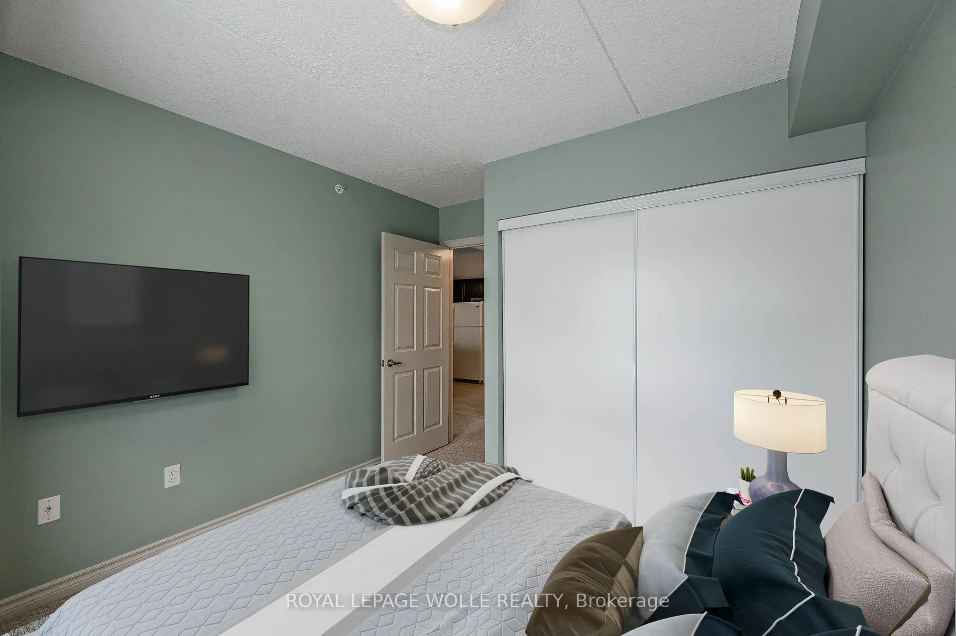 Photo 18 of Unit 104, 60 Lynnmore Street, Guelph, Pineridge/Westminster Woods — HOMEH