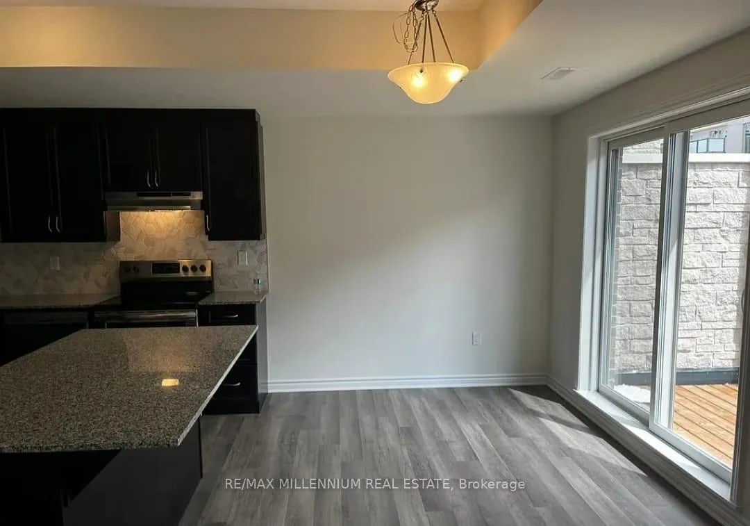 Photo 4 of Unit 608, 1034 Reflection Place, Pickering, Rural Pickering — HOMEH