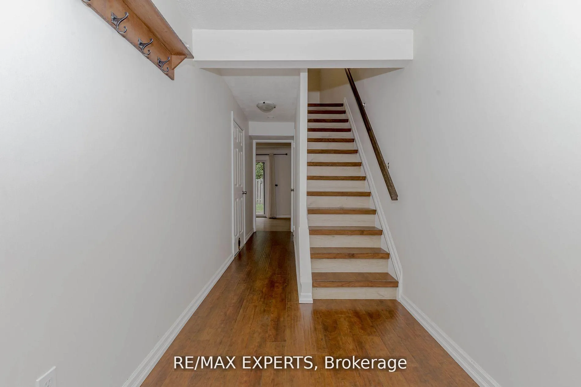Photo 5 of Unit 9, 34 Bow Valley Drive, Hamilton, Riverdale — HOMEH