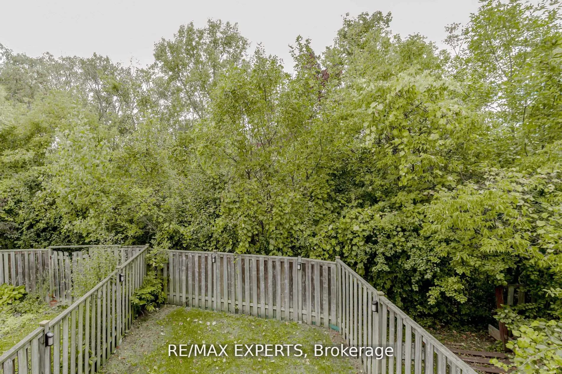 Photo 12 of Unit 9, 34 Bow Valley Drive, Hamilton, Riverdale — HOMEH