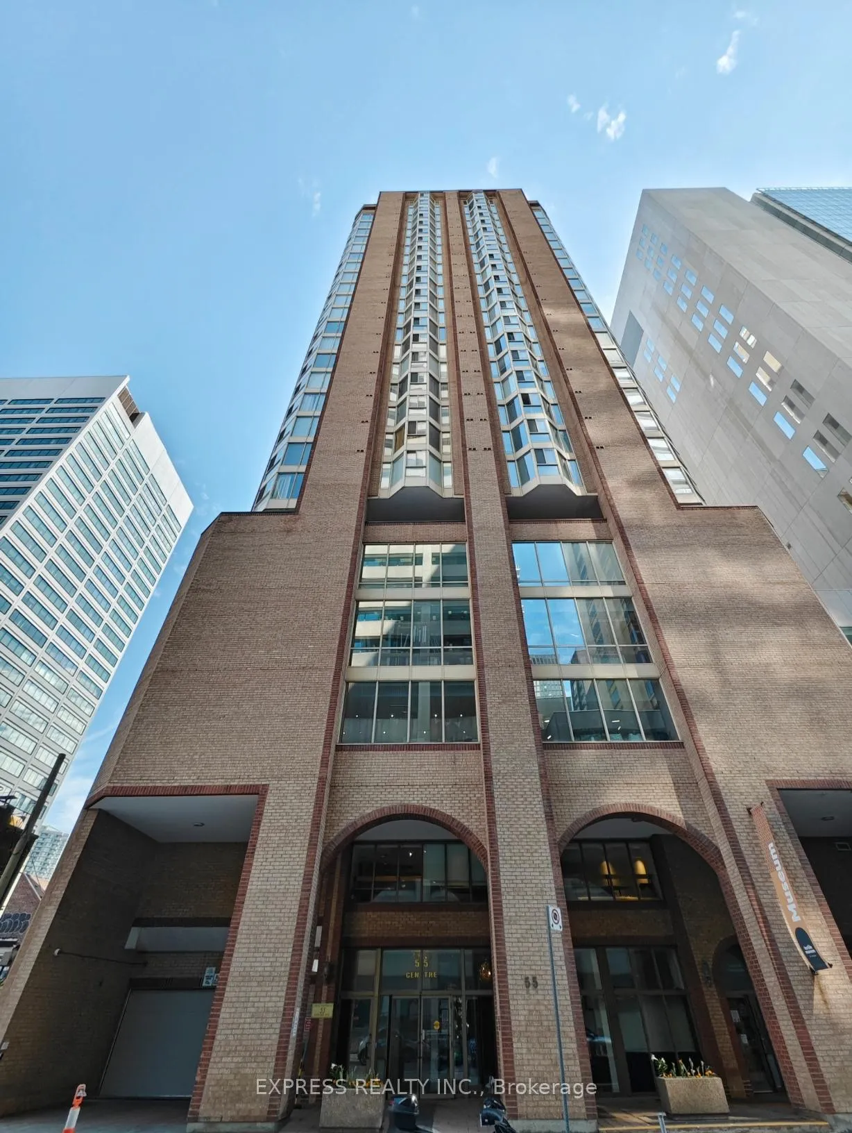 Front of Unit 604, 55 Centre Avenue