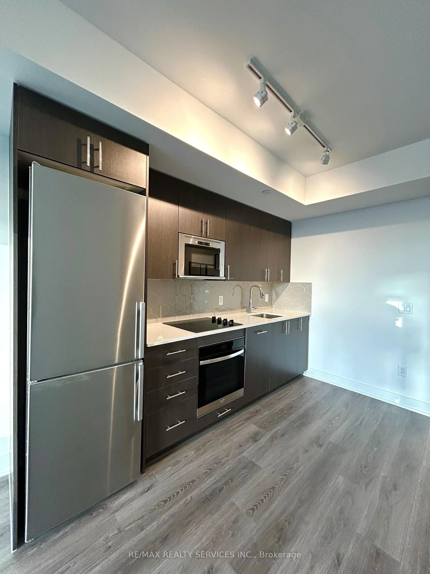 Photo 11 of Unit 1610, 2545 Simcoe Street, Oshawa, Windfields — HOMEH