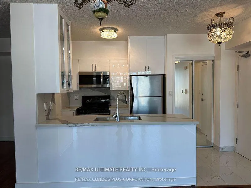 Front of Unit 511, 5 Mariner Terrace