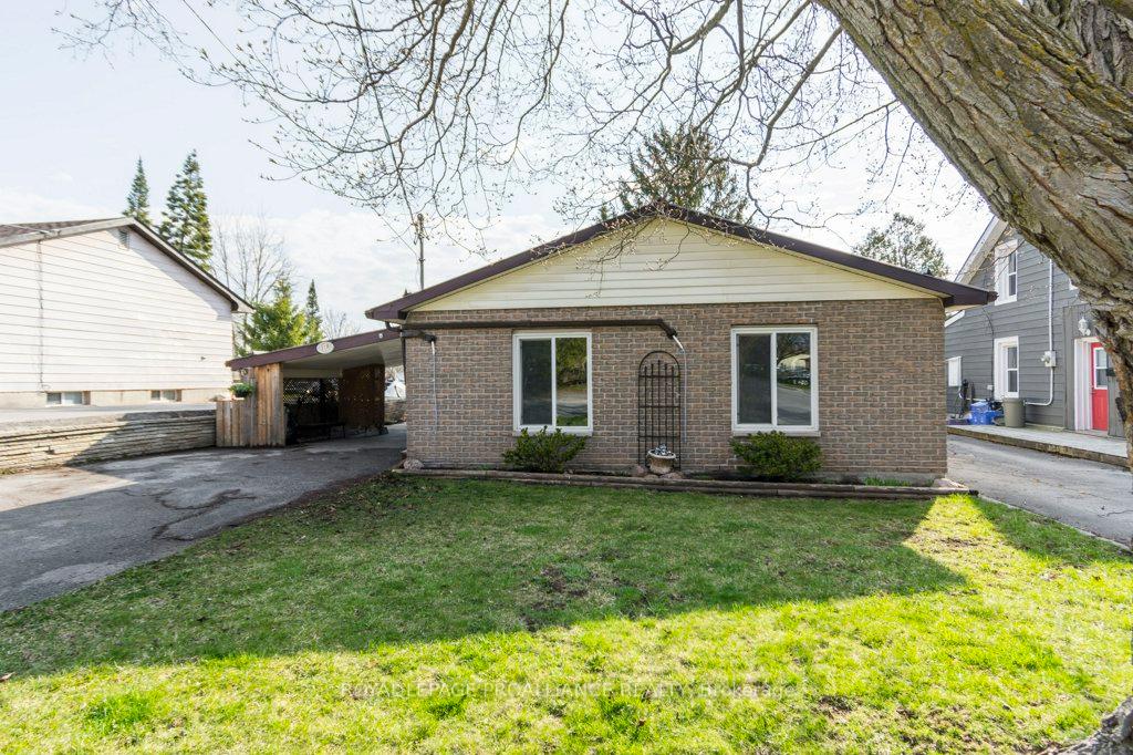 Photo 2 of 319 Herchimer Avenue, Belleville, Belleville Ward — HOMEH
