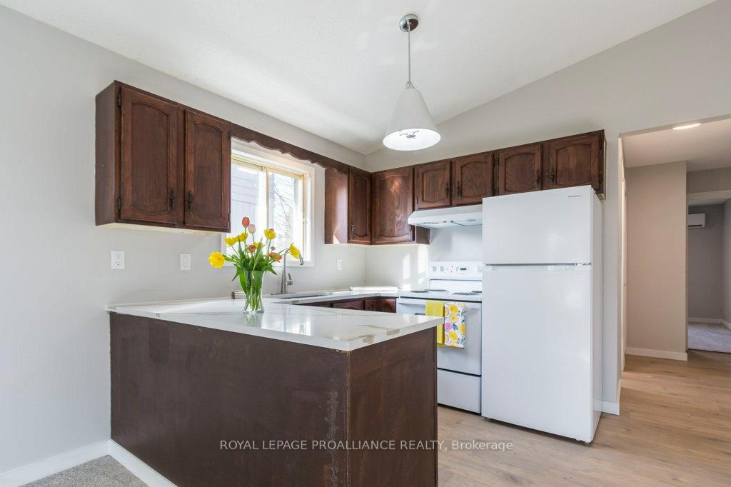 Photo 10 of 319 Herchimer Avenue, Belleville, Belleville Ward — HOMEH