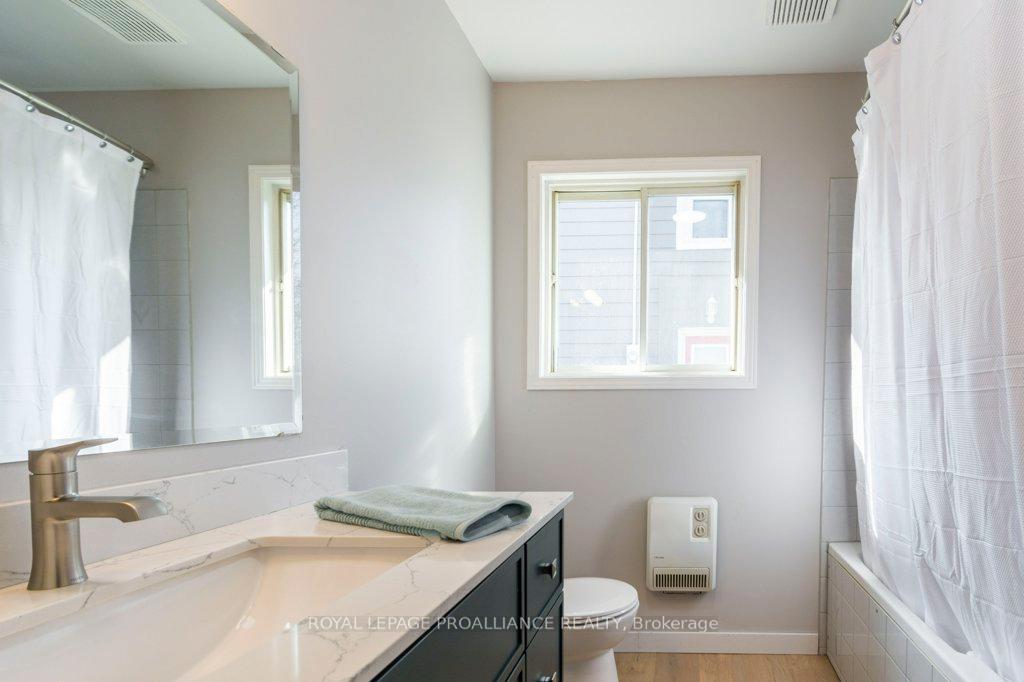 Photo 17 of 319 Herchimer Avenue, Belleville, Belleville Ward — HOMEH
