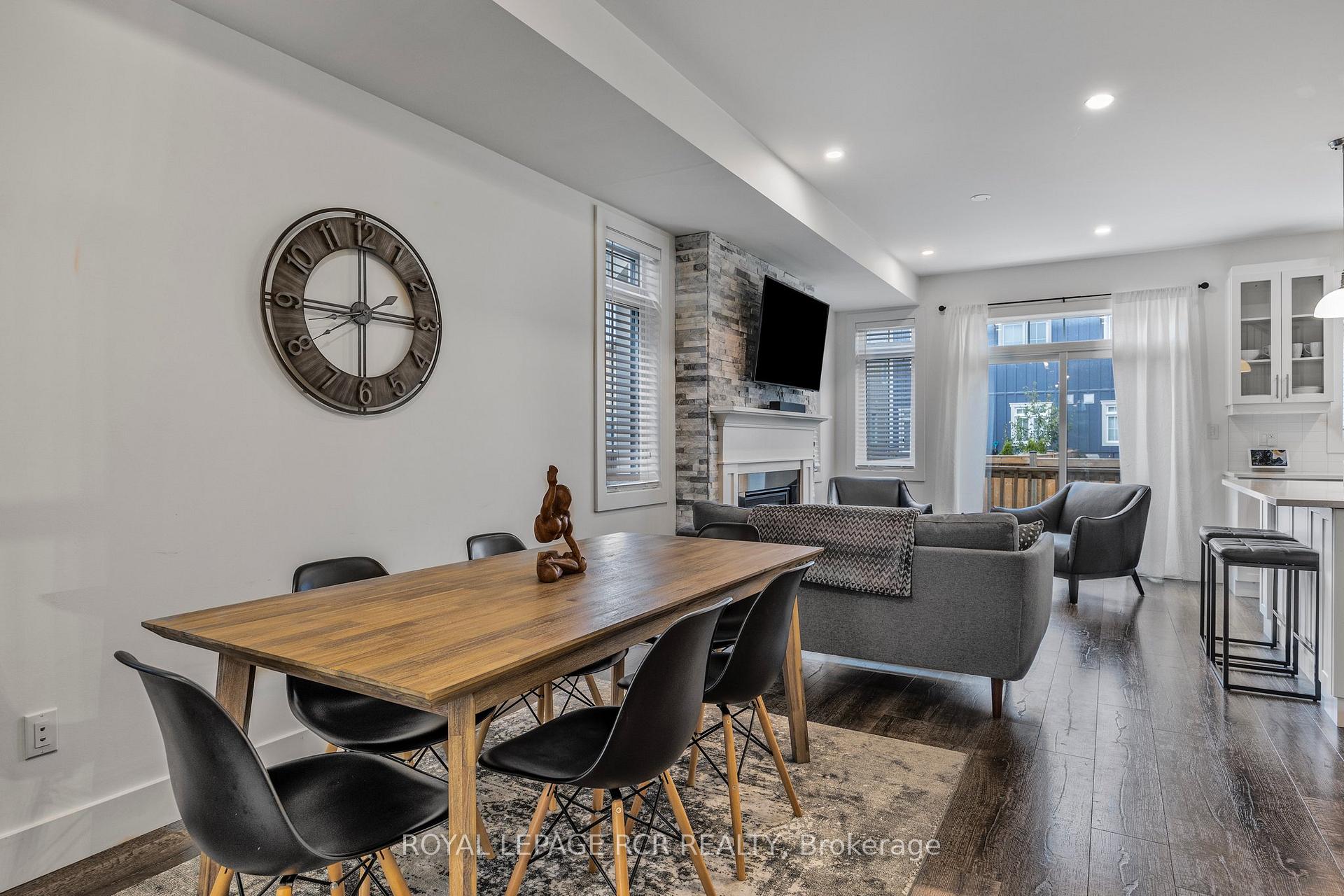 Photo 6 of 187 Yellow Birch Crescent, Blue Mountains — HOMEH