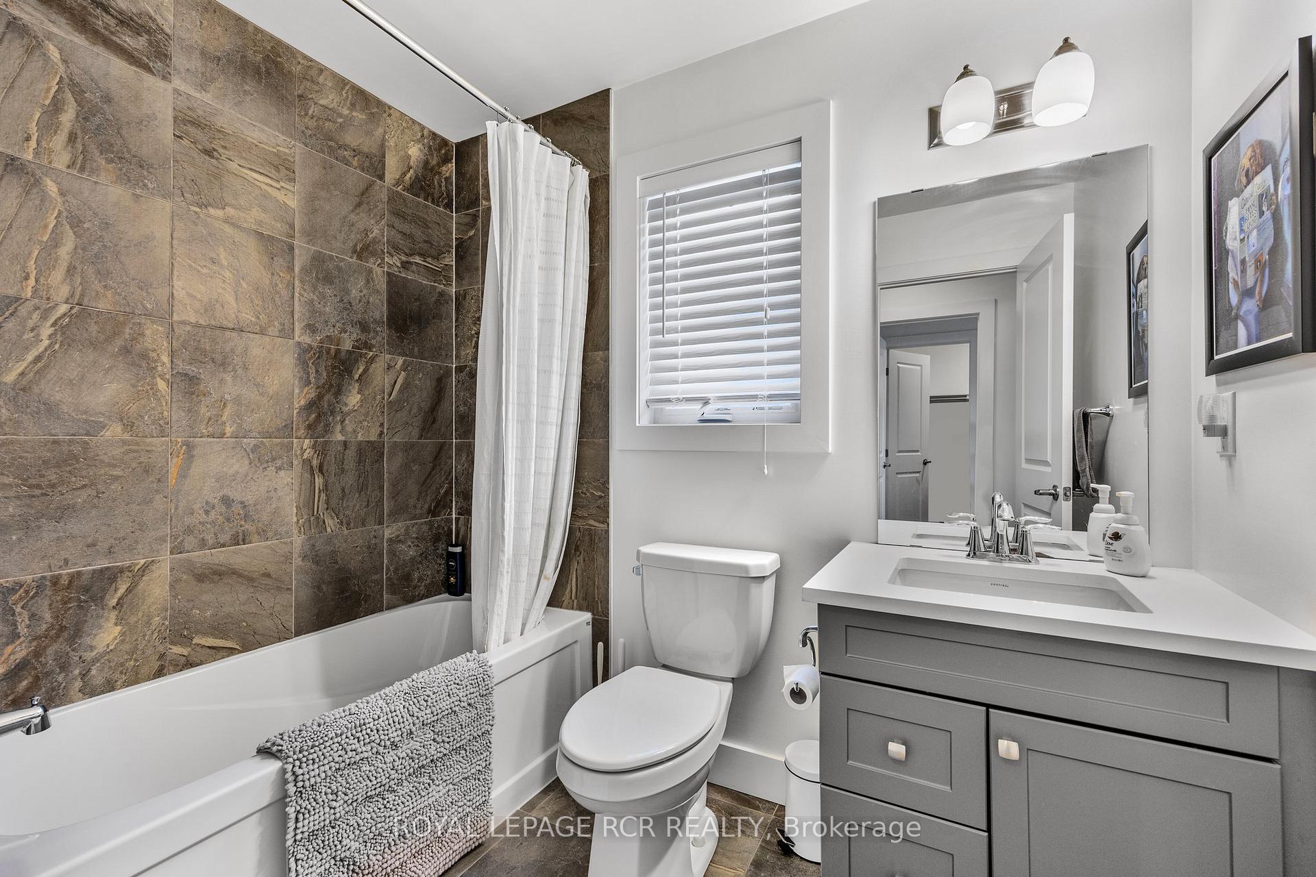 Photo 17 of 187 Yellow Birch Crescent, Blue Mountains — HOMEH