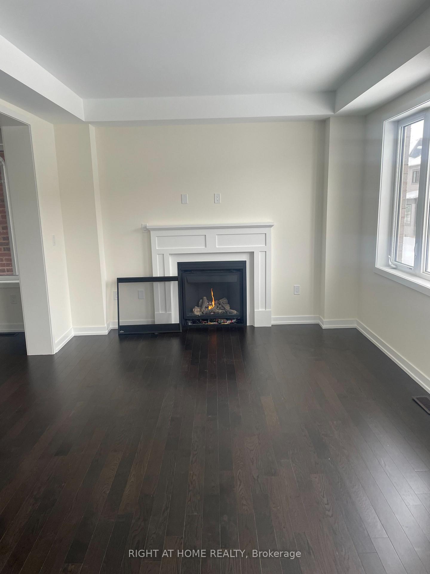 Photo 4 of 107 Henshaw Drive, Erin — HOMEH