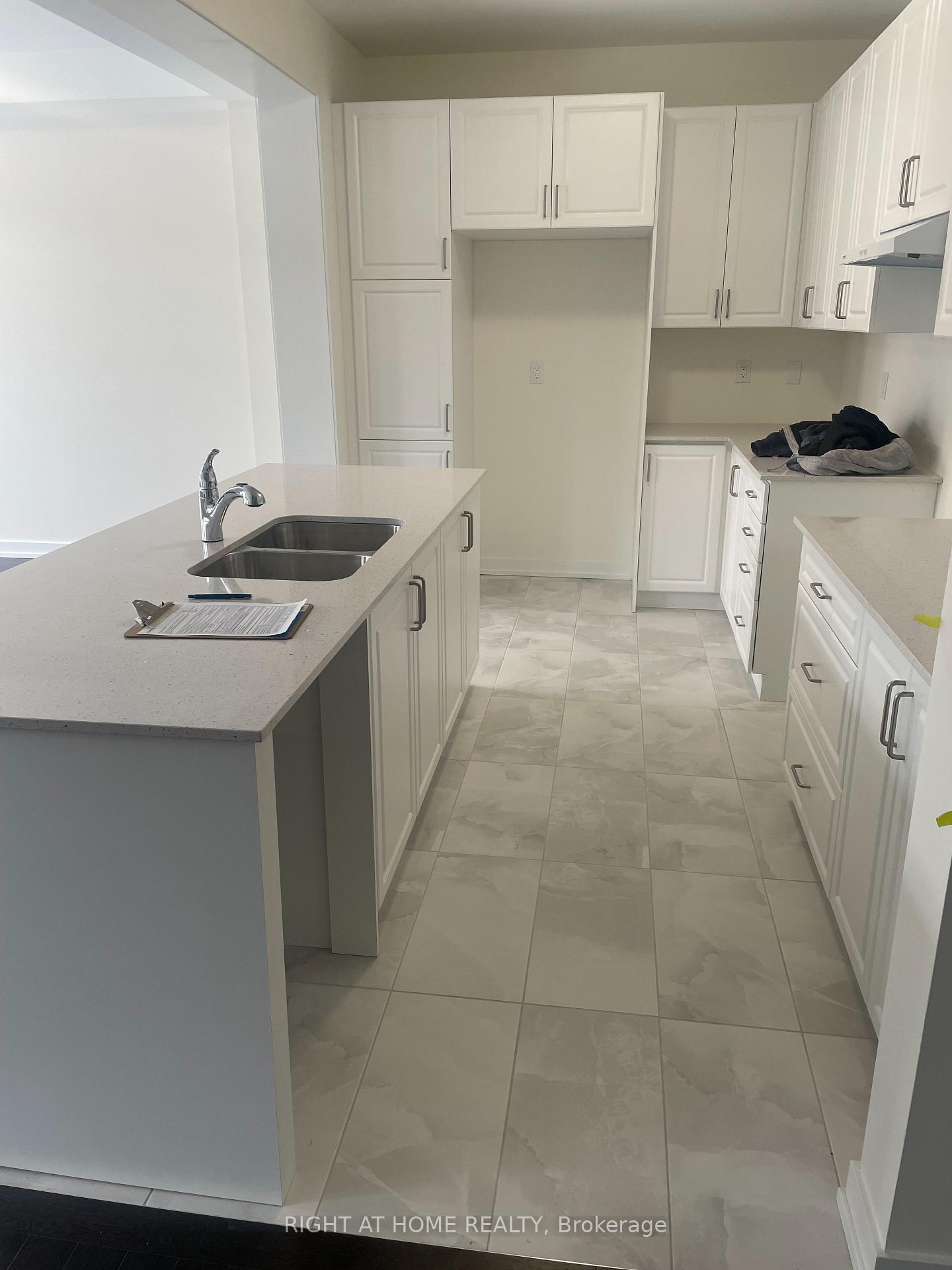 Photo 11 of 107 Henshaw Drive, Erin — HOMEH
