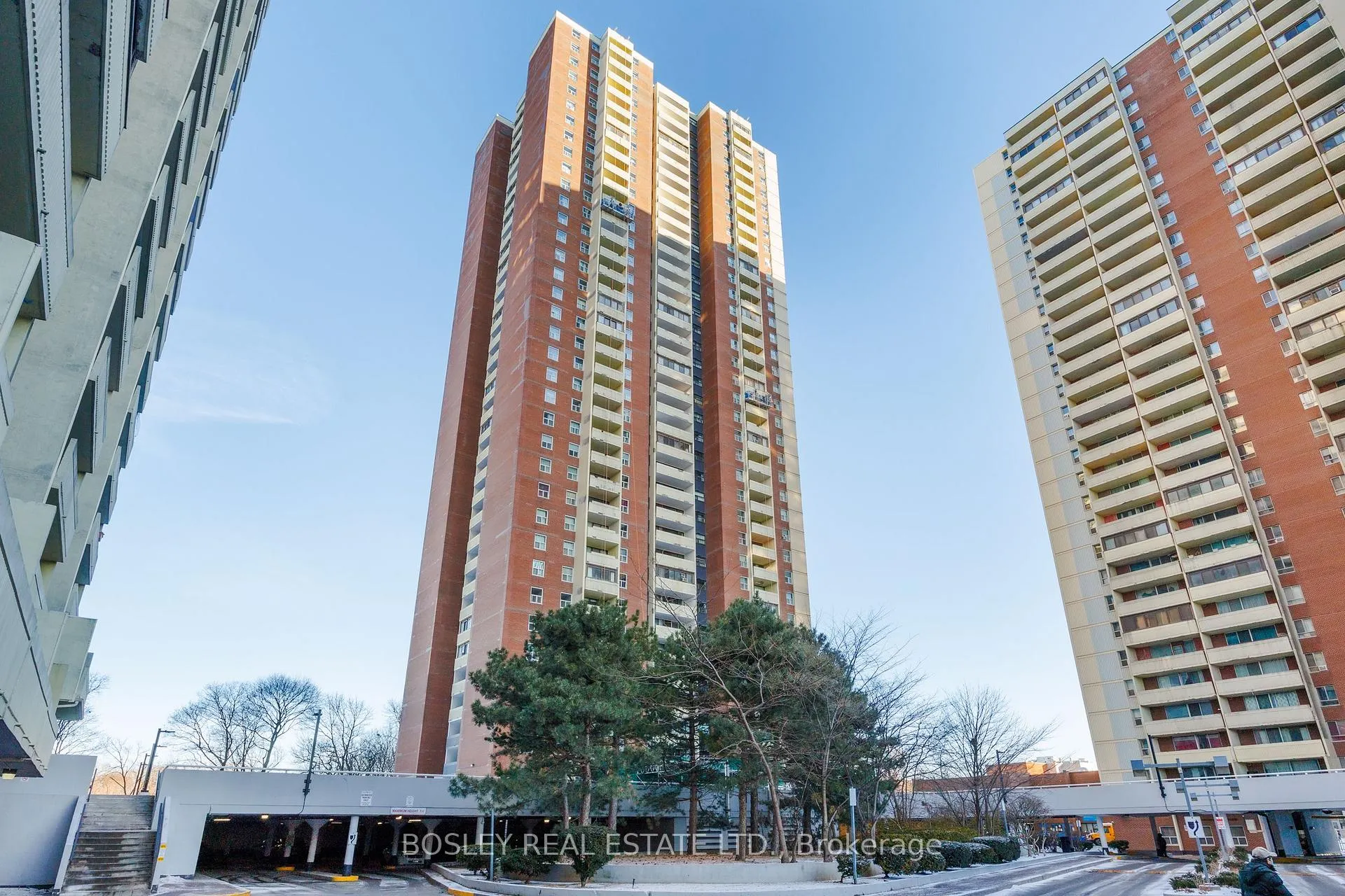 Photo 1 of Unit 2403, 3 Massey Square, Toronto, Crescent Town — HOMEH