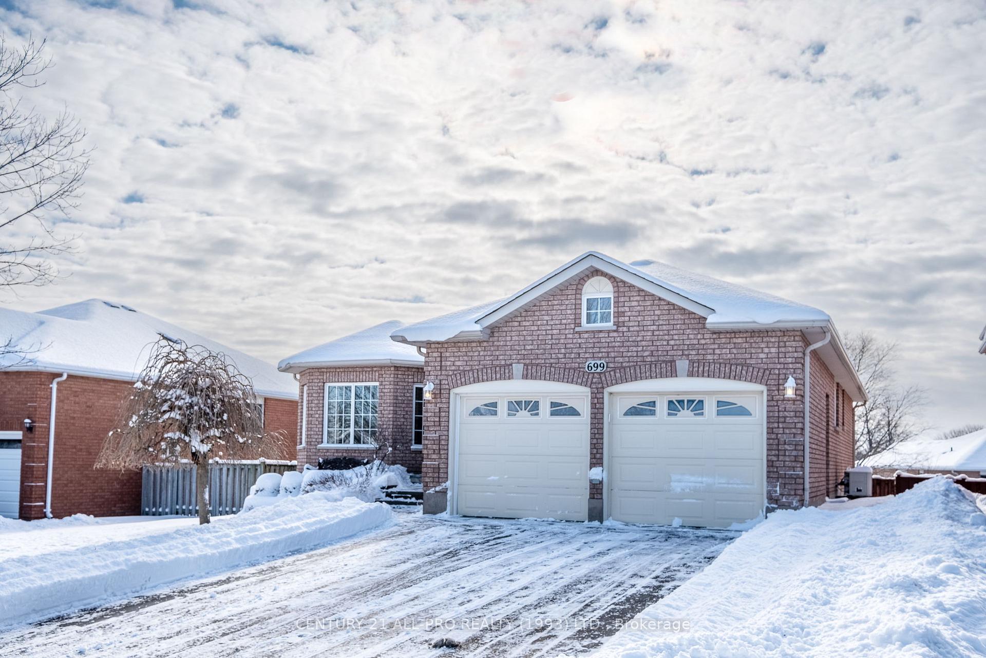 Front of 699 Gummow Court