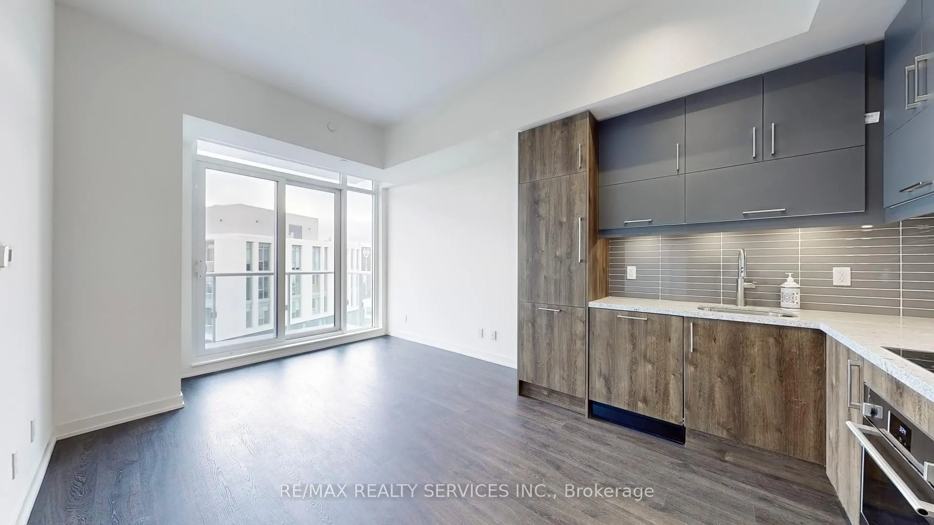 Photo 16 of Unit 1801B, 292 Verdale Crossing, Markham, Unionville — HOMEH
