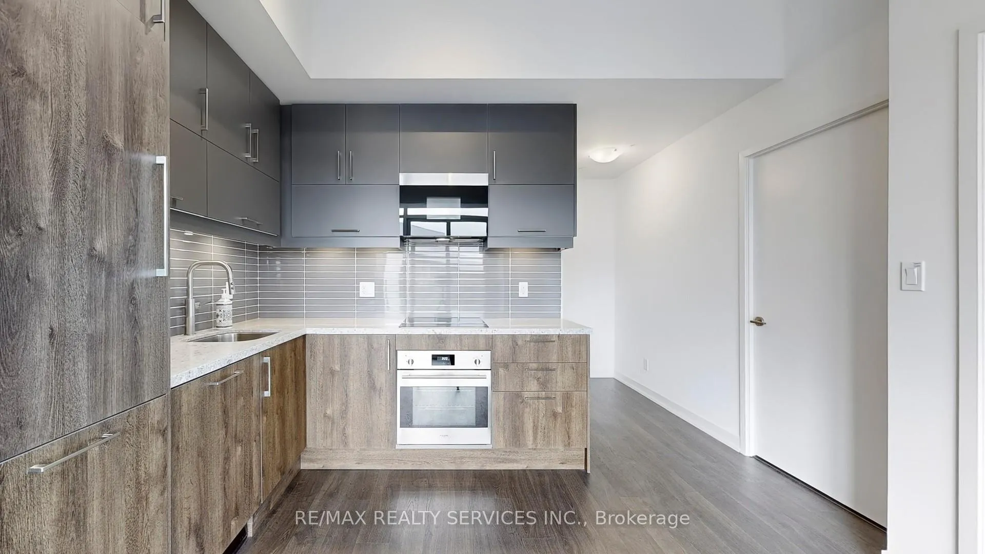 Photo 17 of Unit 1801B, 292 Verdale Crossing, Markham, Unionville — HOMEH