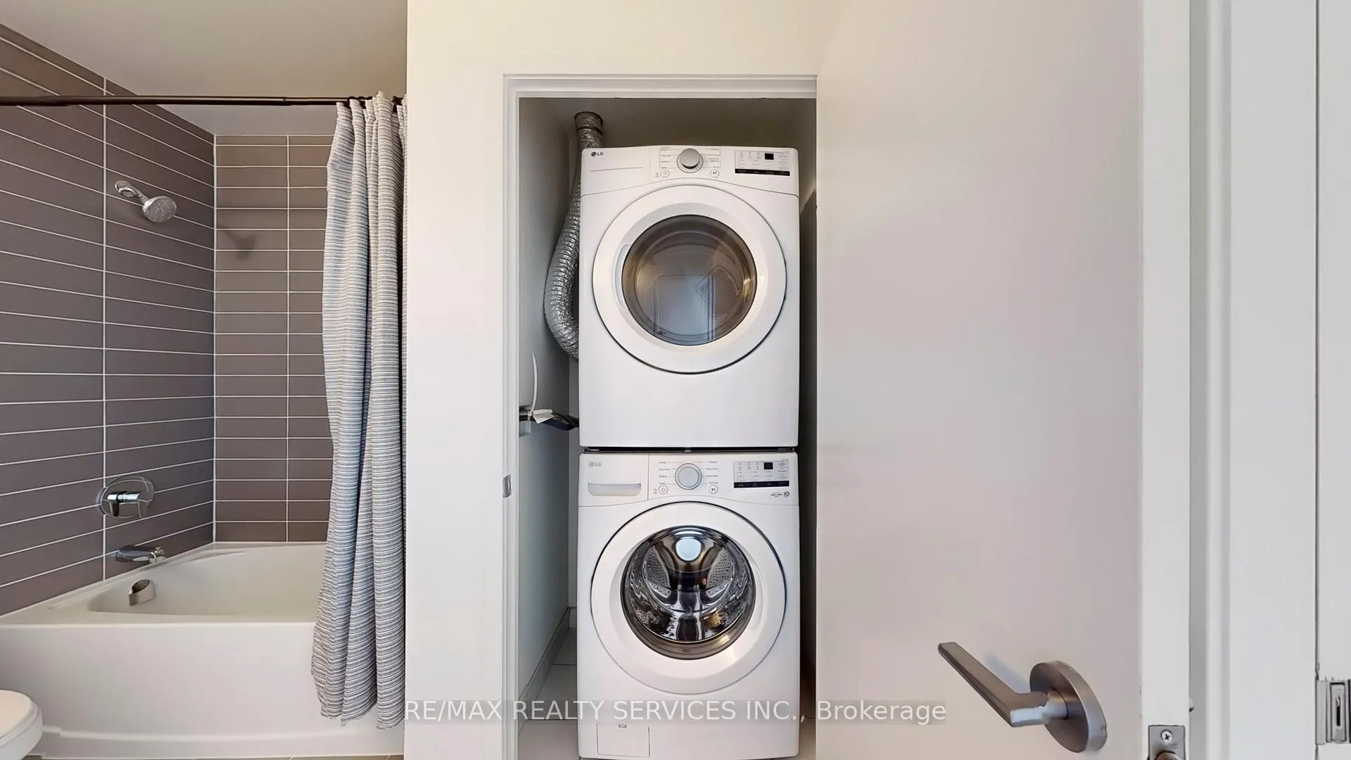 Photo 30 of Unit 1801B, 292 Verdale Crossing, Markham, Unionville — HOMEH
