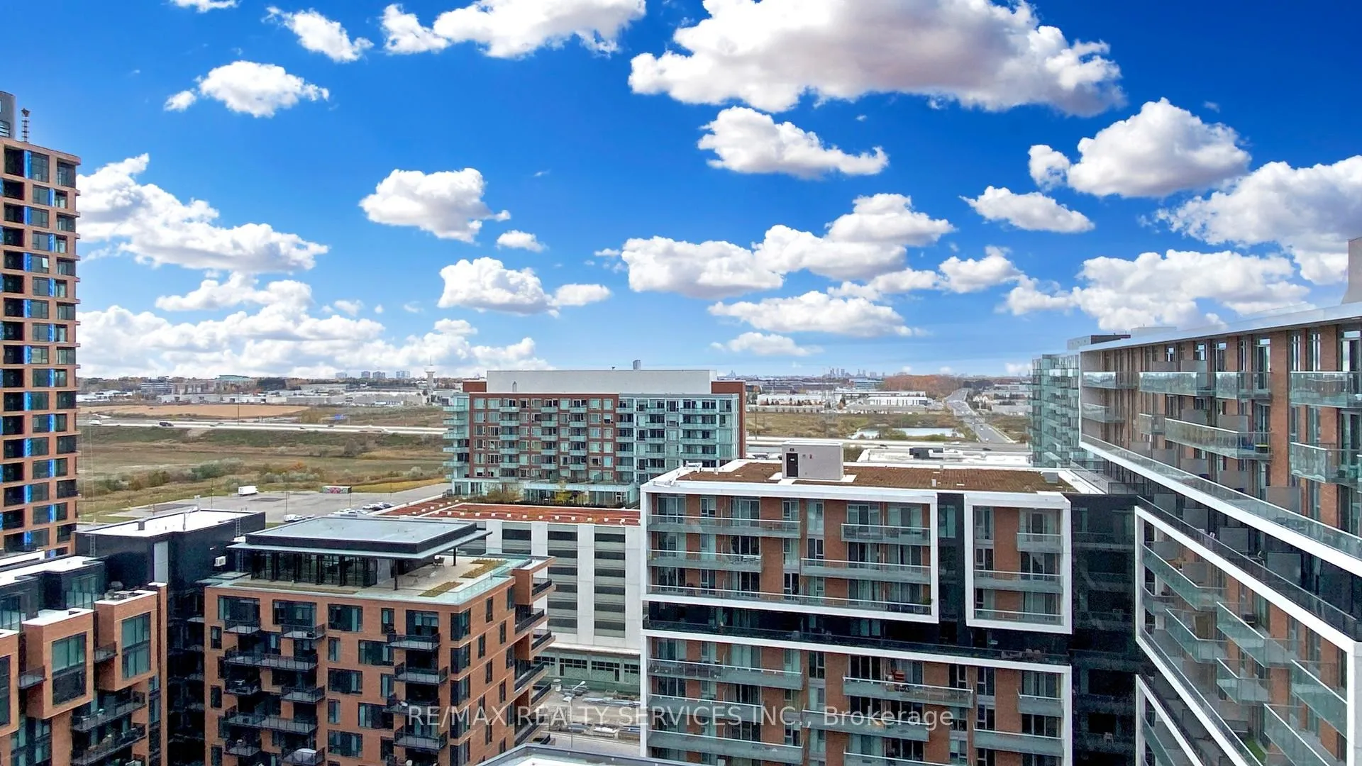 Photo 37 of Unit 1801B, 292 Verdale Crossing, Markham, Unionville — HOMEH