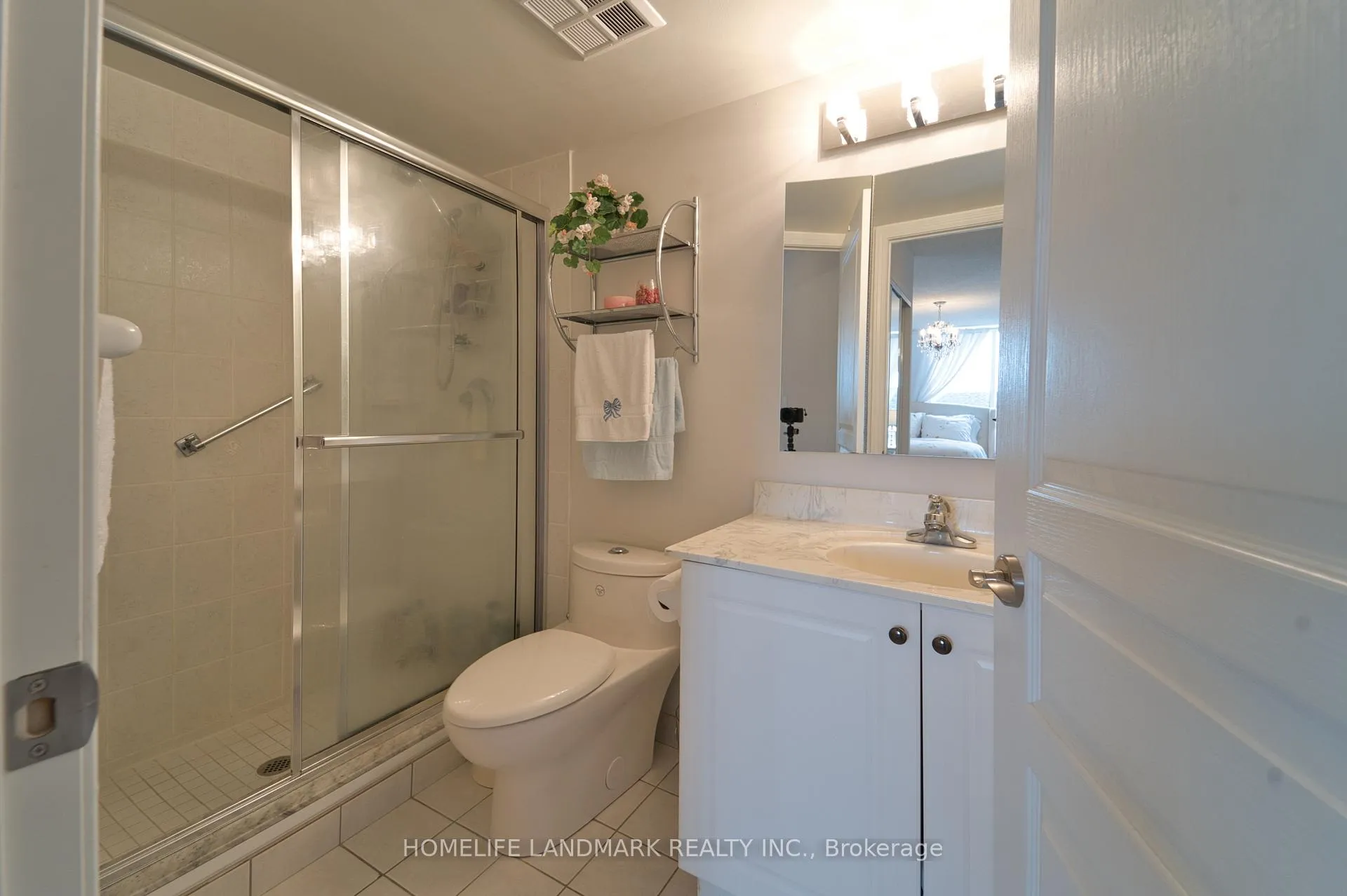Photo 16 of Unit 421, 1733 Queen Street E, Toronto, The Beaches — HOMEH