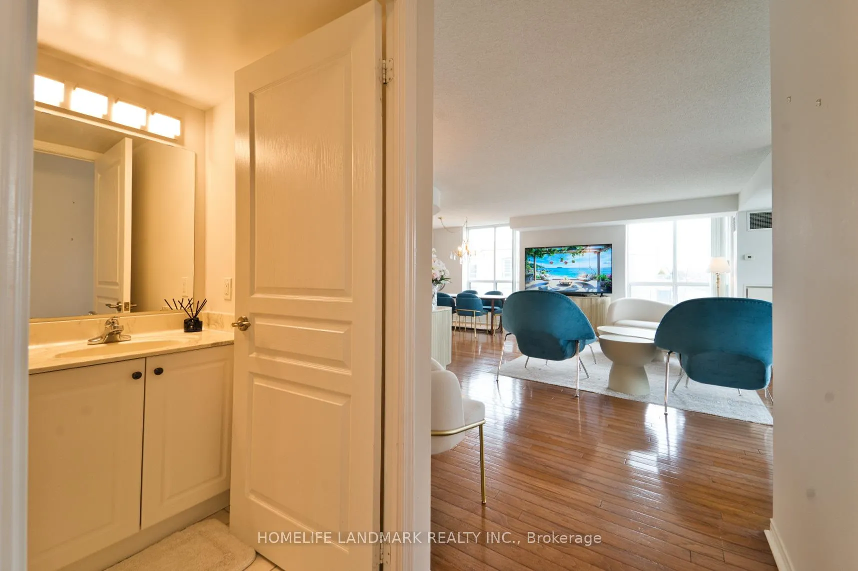 Photo 23 of Unit 421, 1733 Queen Street E, Toronto, The Beaches — HOMEH
