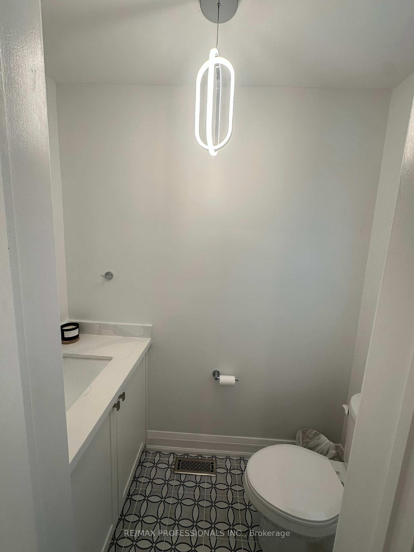 Photo 3 of 540 Eliza Crescent, Burlington, Appleby — HOMEH