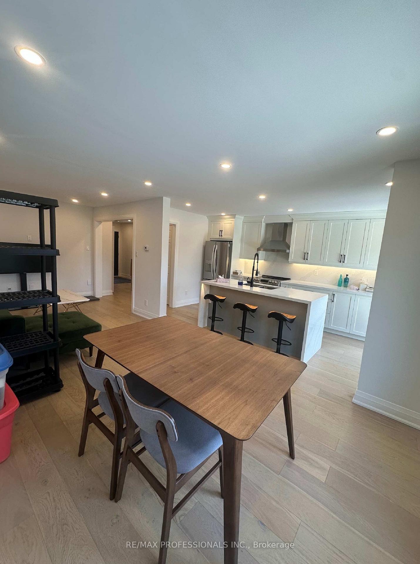 Photo 11 of 540 Eliza Crescent, Burlington, Appleby — HOMEH