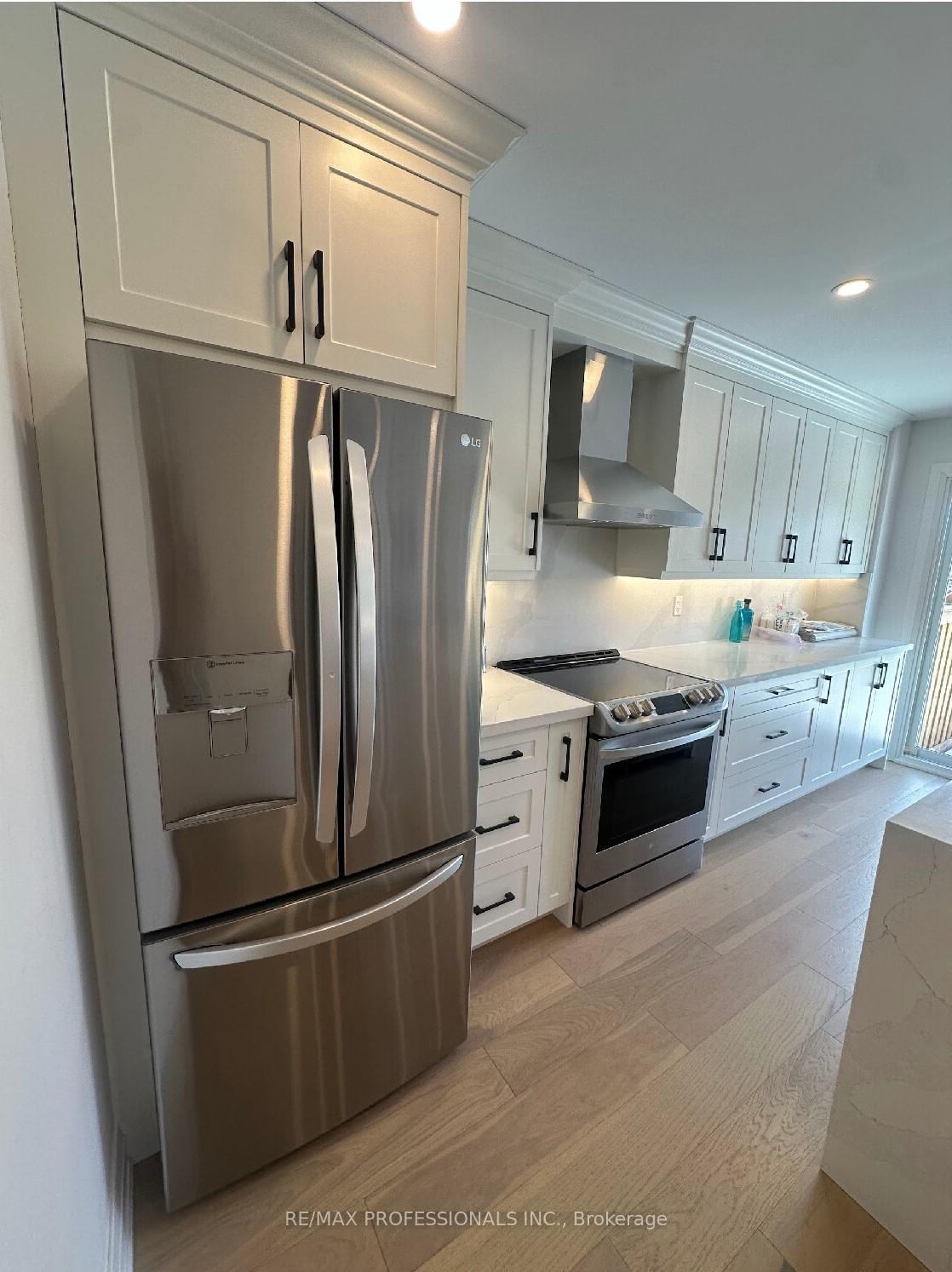 Photo 14 of 540 Eliza Crescent, Burlington, Appleby — HOMEH