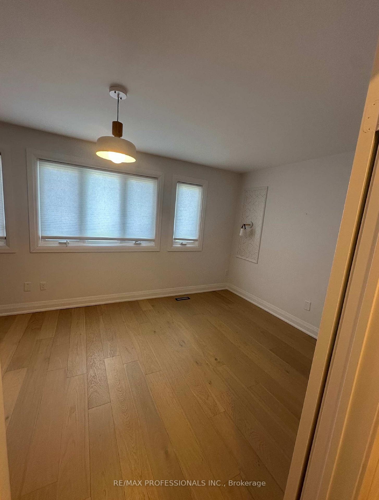Photo 20 of 540 Eliza Crescent, Burlington, Appleby — HOMEH
