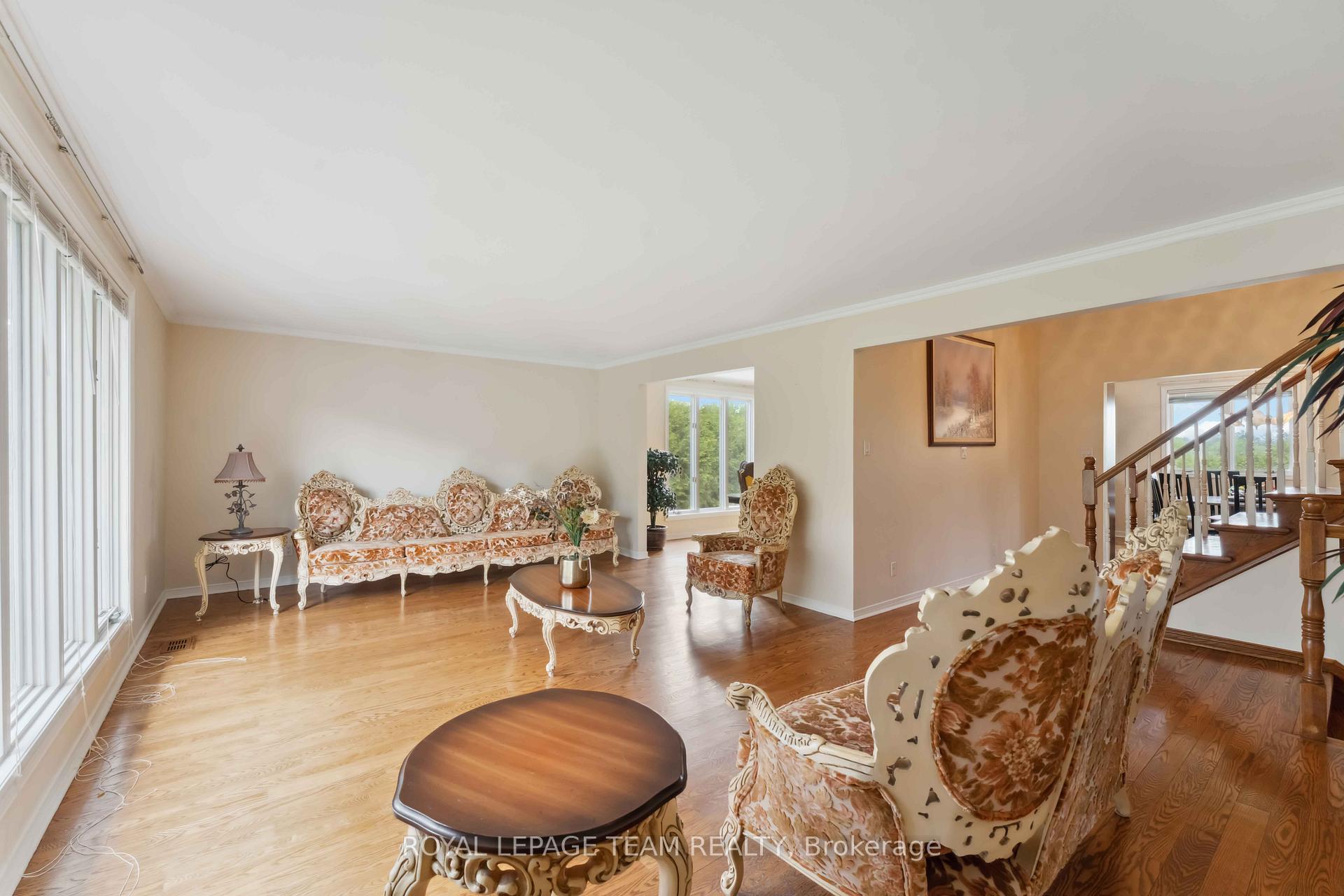 Photo 12 of 12 Queen Anne Crescent, Ottawa, Barrhaven East — HOMEH