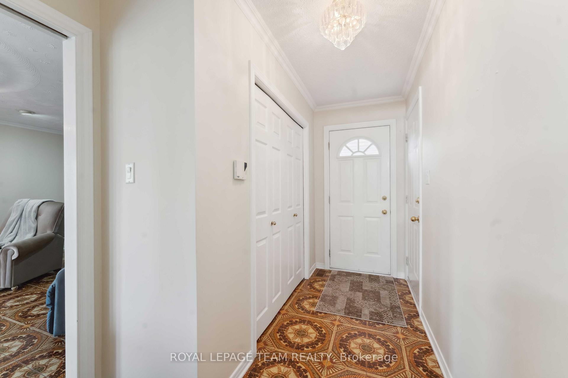 Photo 20 of 12 Queen Anne Crescent, Ottawa, Barrhaven East — HOMEH