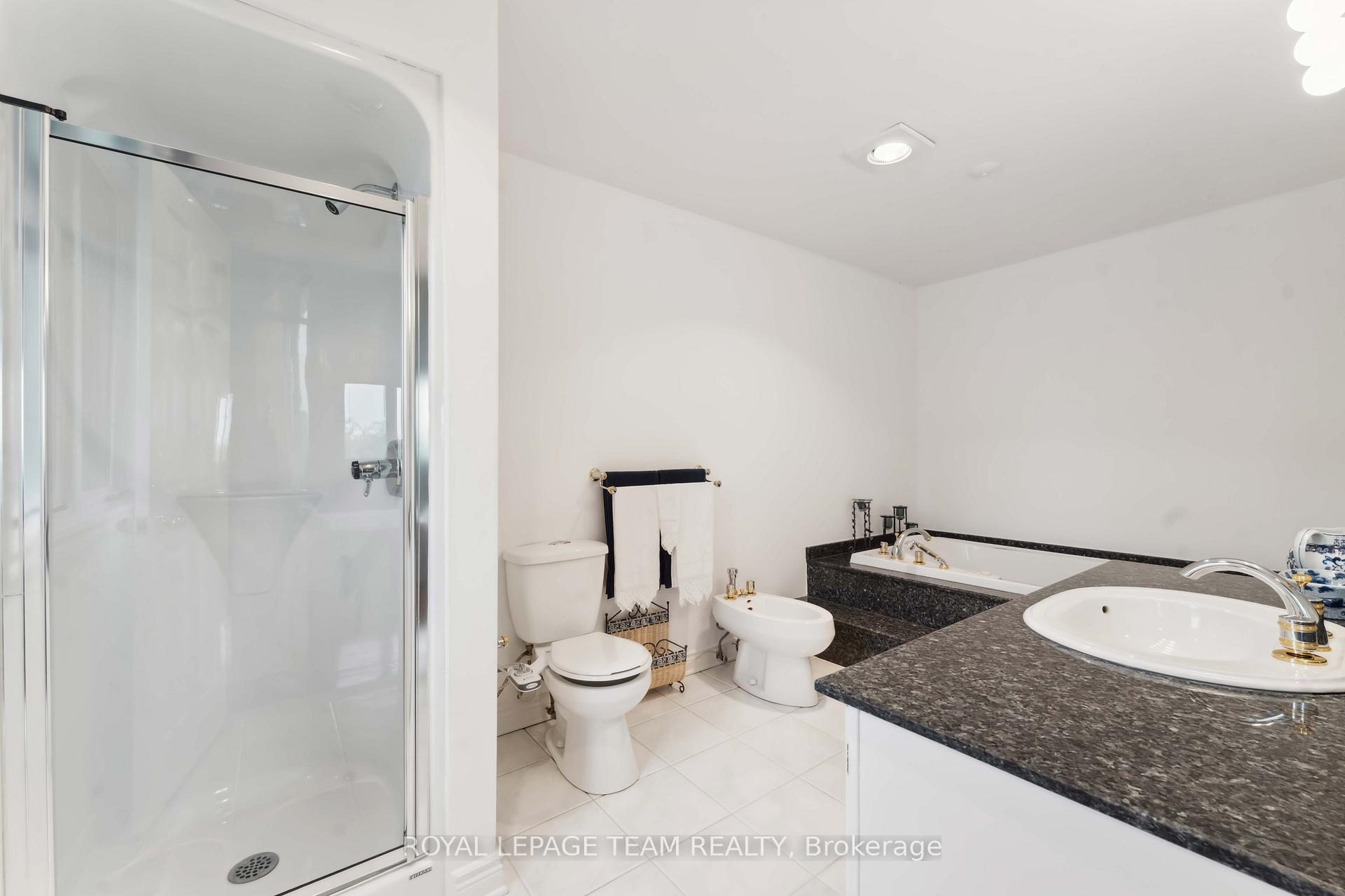 Photo 26 of 12 Queen Anne Crescent, Ottawa, Barrhaven East — HOMEH