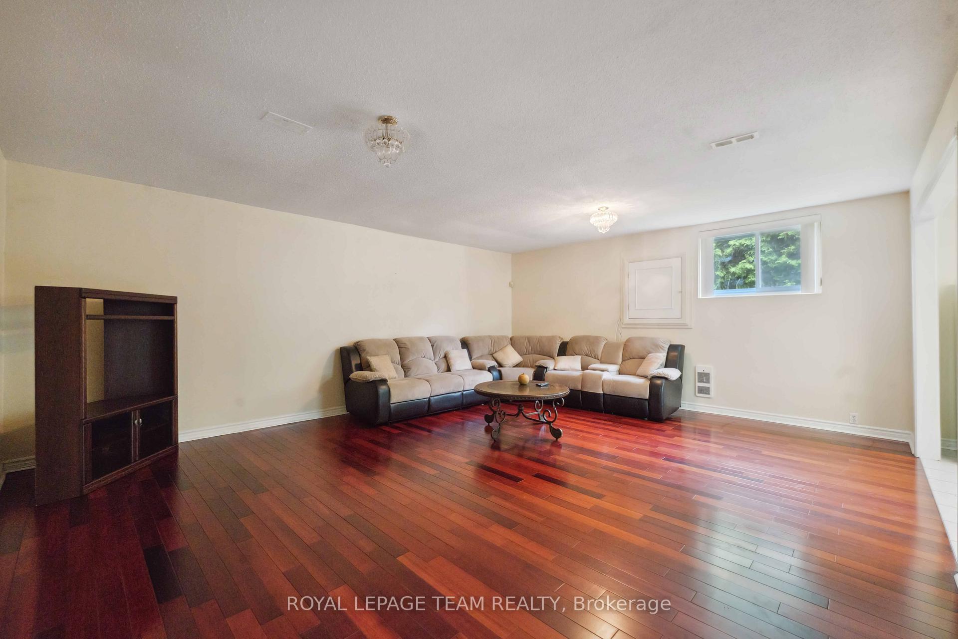 Photo 34 of 12 Queen Anne Crescent, Ottawa, Barrhaven East — HOMEH